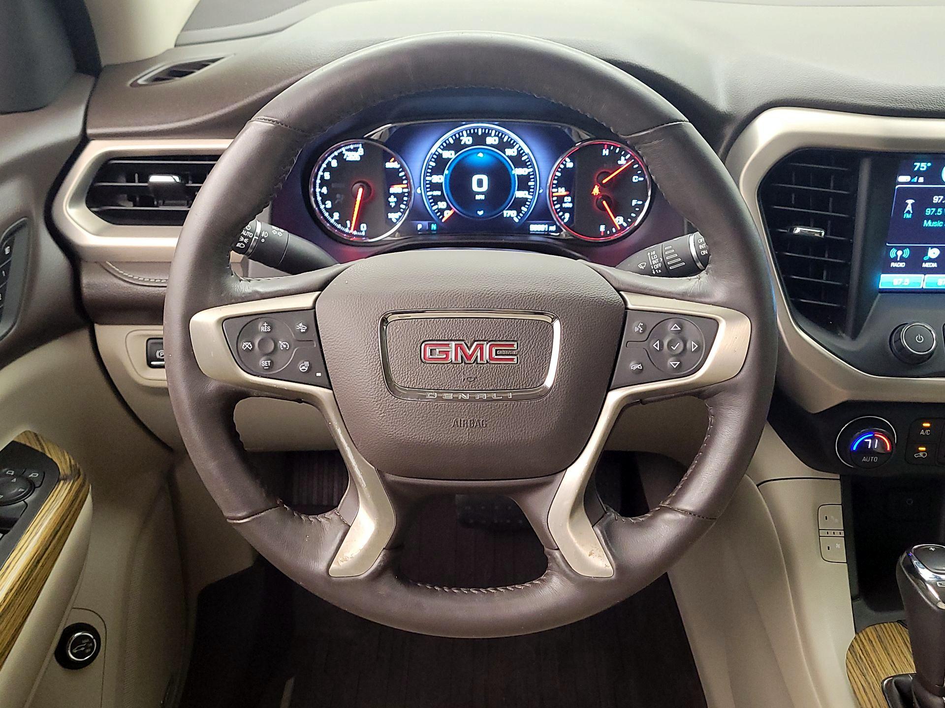 Thumbnail: 2017 GMC Acadia - 10