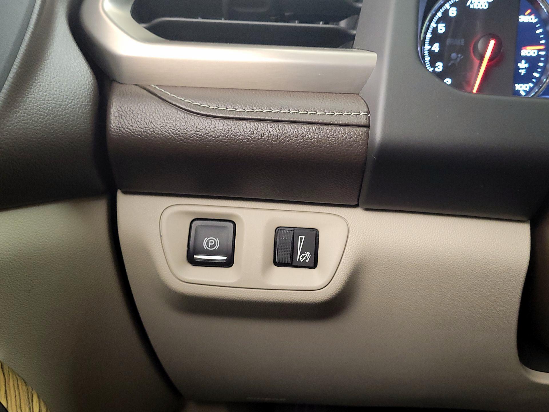Thumbnail: 2017 GMC Acadia - 13
