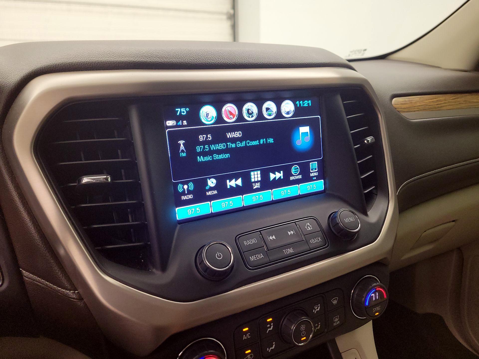 Thumbnail: 2017 GMC Acadia - 15