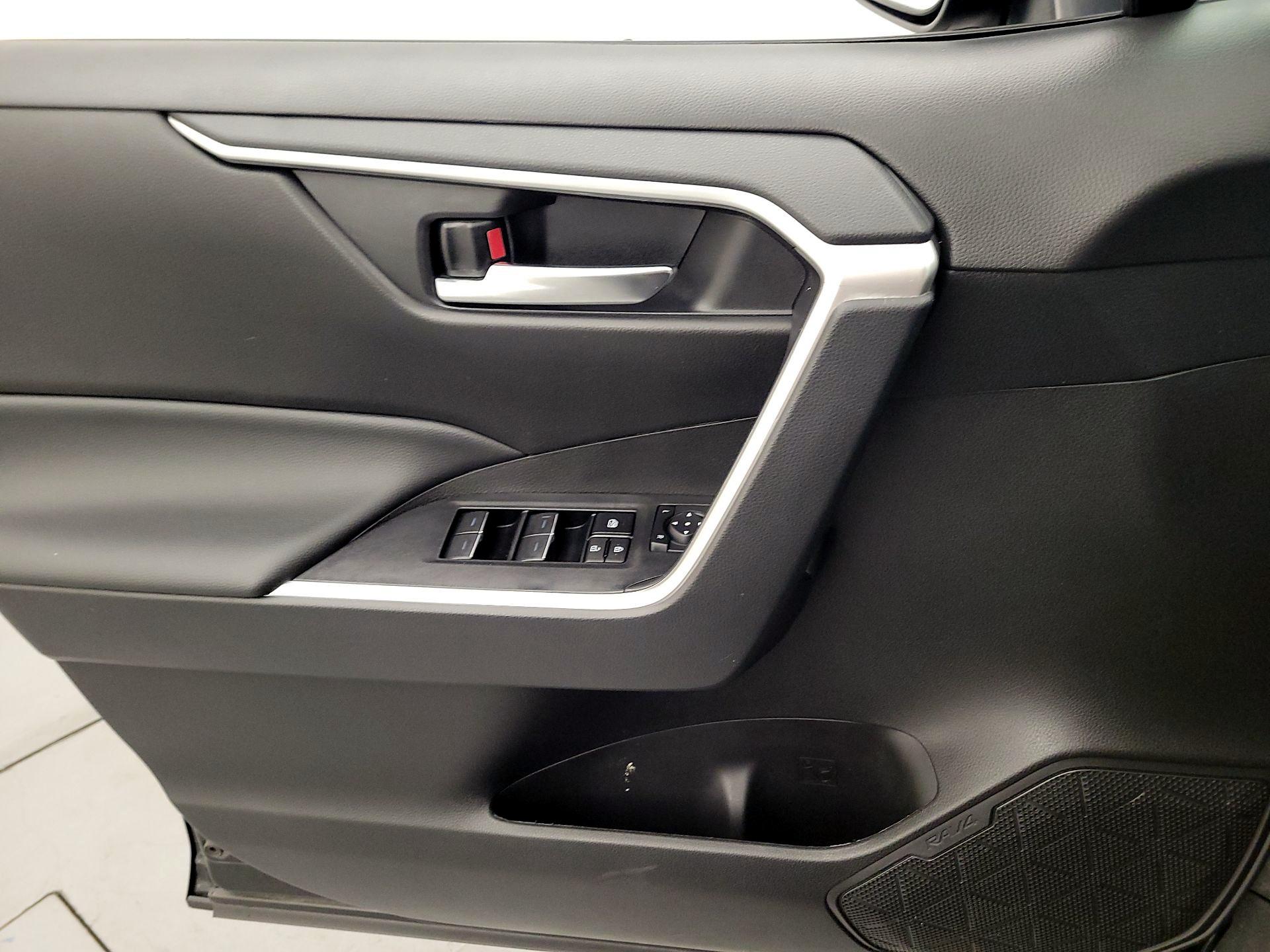 Thumbnail: 2024 Toyota RAV4 - 12