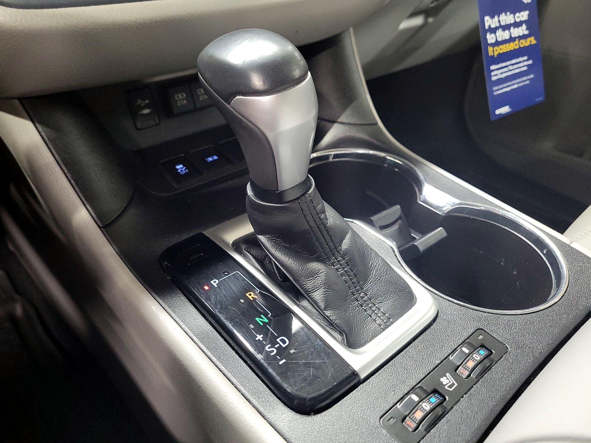 Thumbnail: 2019 Toyota Highlander - 17