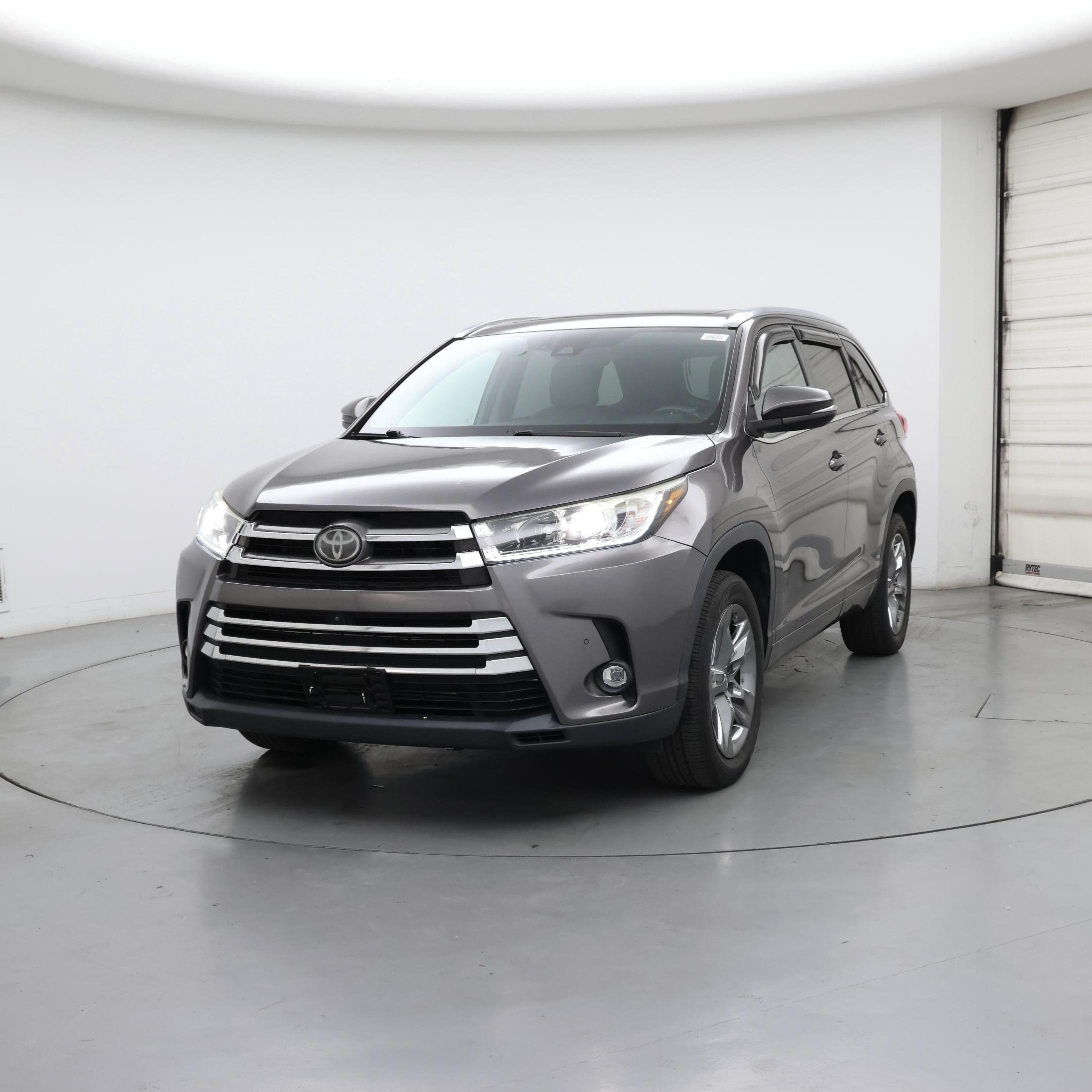 Thumbnail: 2019 Toyota Highlander - 4