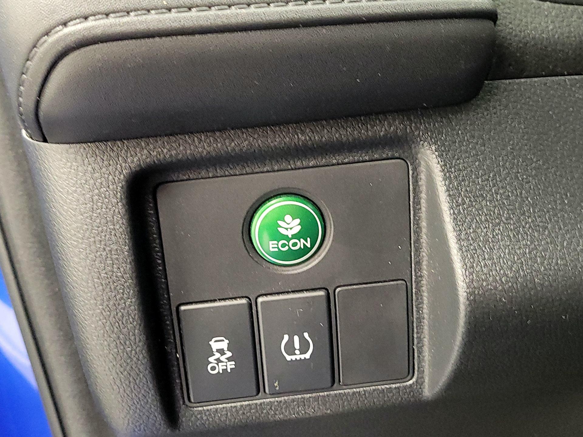 Thumbnail: 2019 Honda HR-V - 13