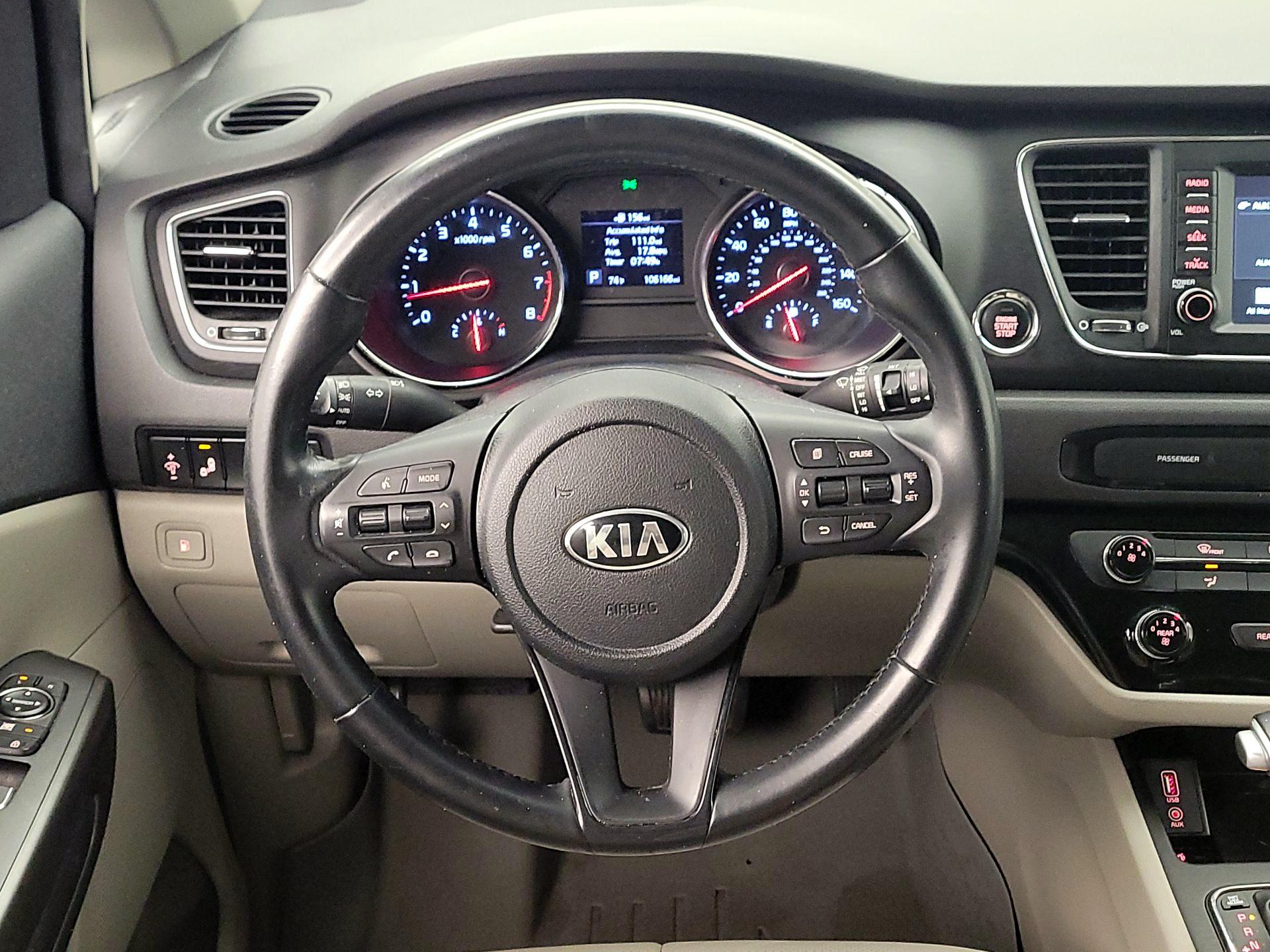 Thumbnail: 2021 Kia Sedona - 10