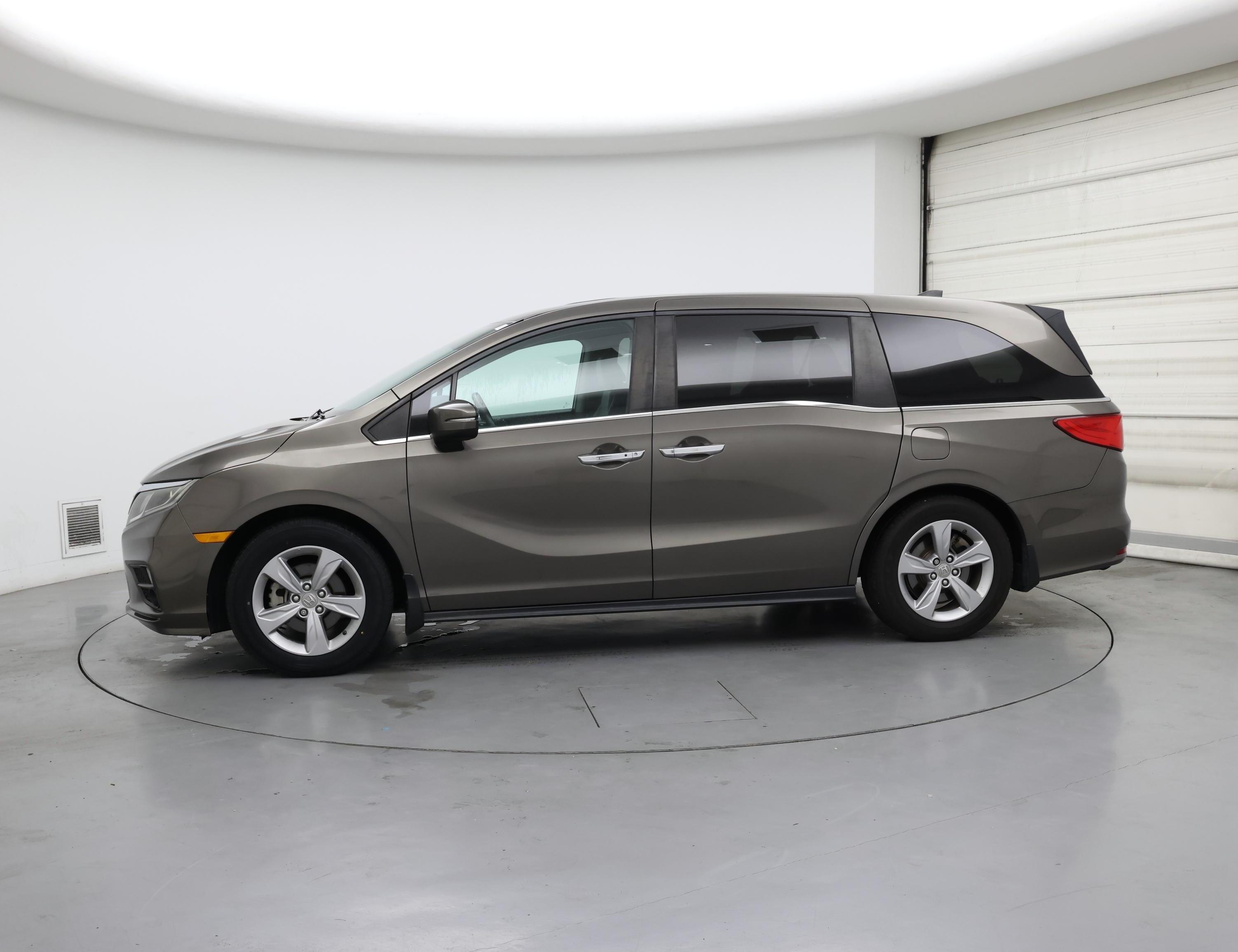 Thumbnail: 2019 Honda Odyssey - 3