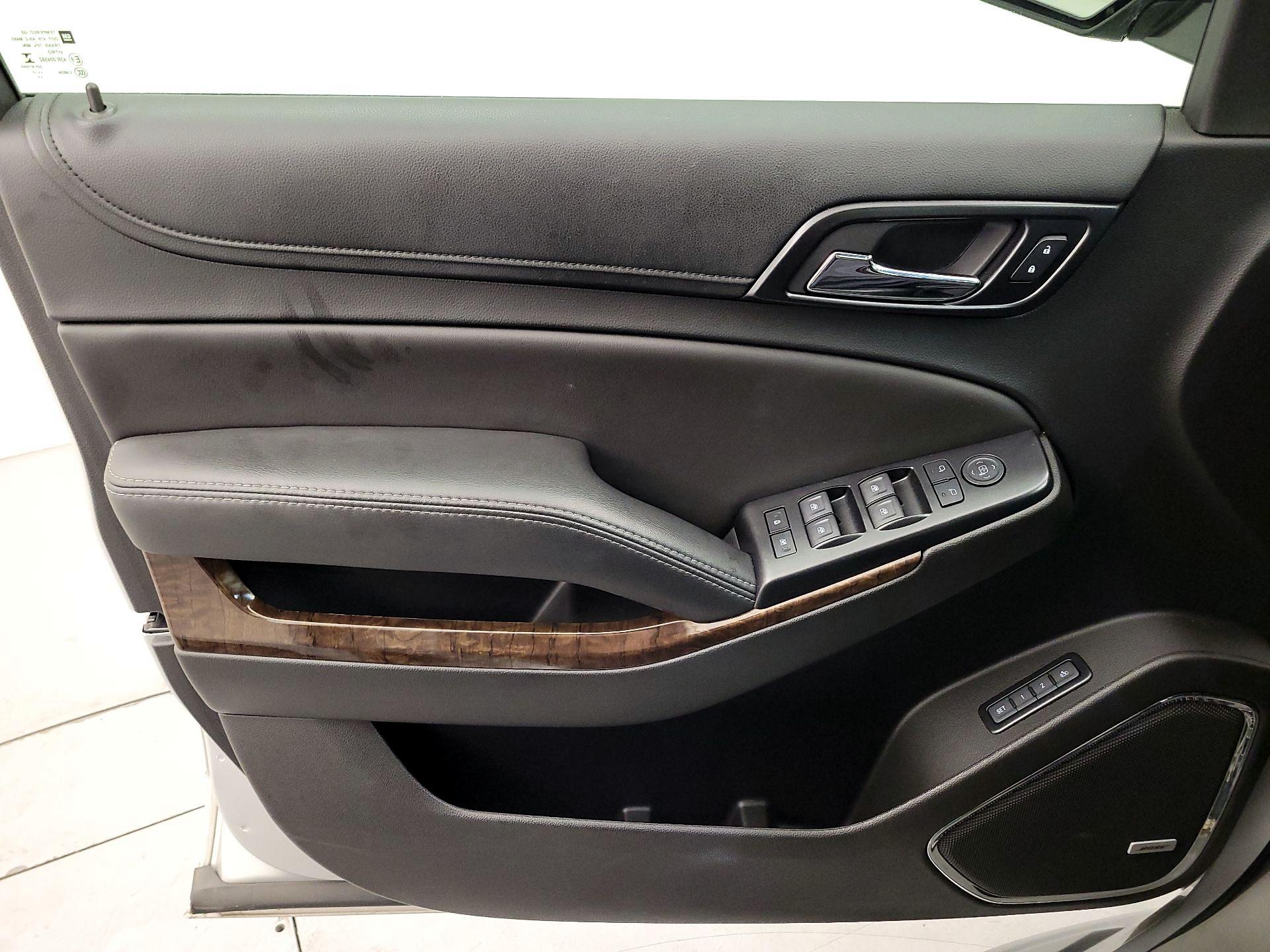 Thumbnail: 2017 Chevrolet Tahoe - 12