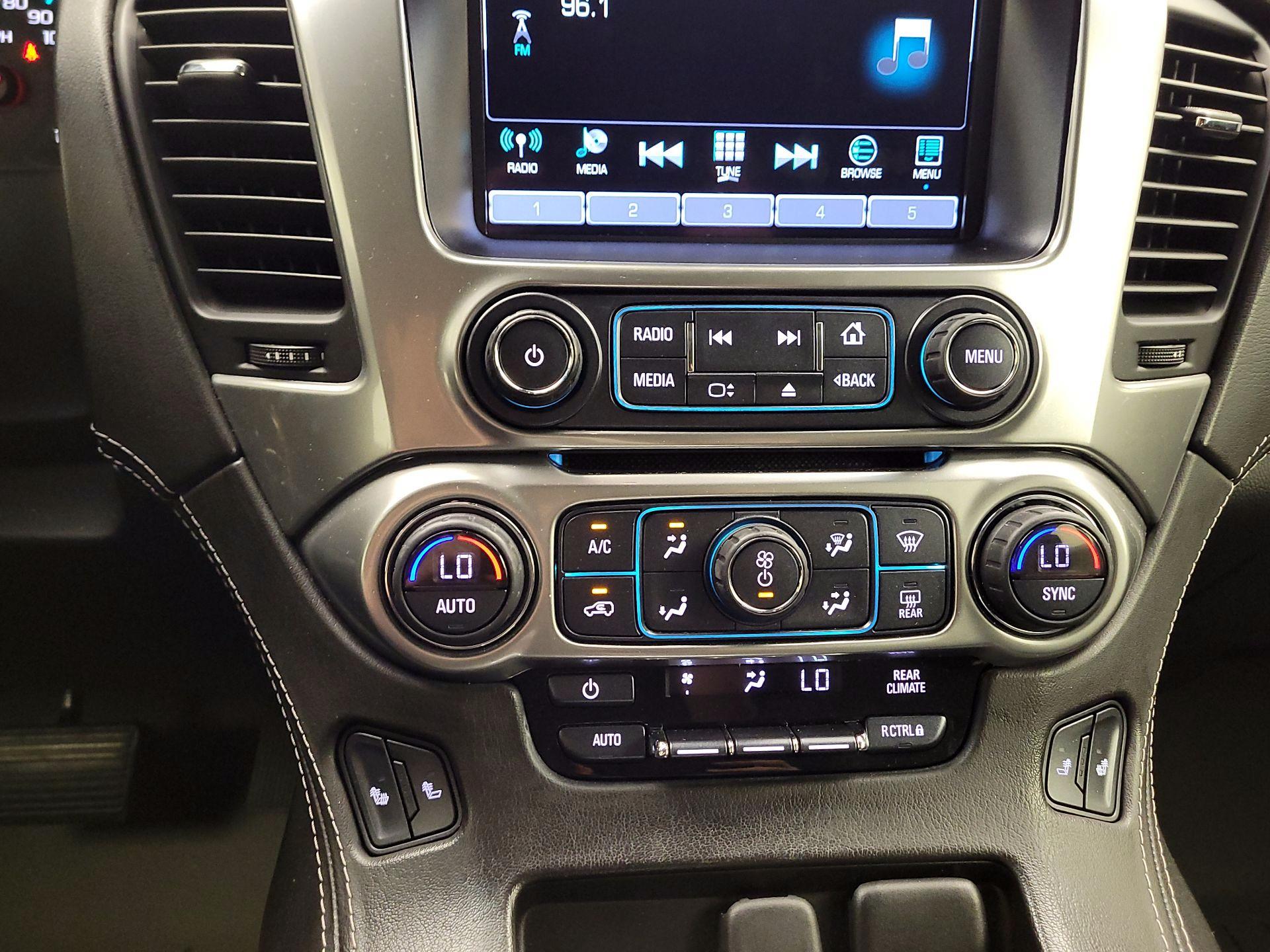 Thumbnail: 2017 Chevrolet Tahoe - 17