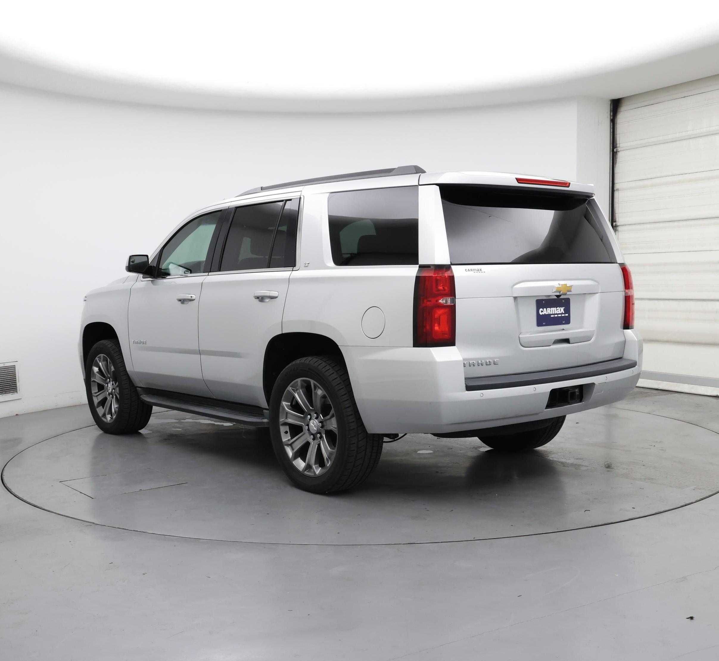 Thumbnail: 2017 Chevrolet Tahoe - 2