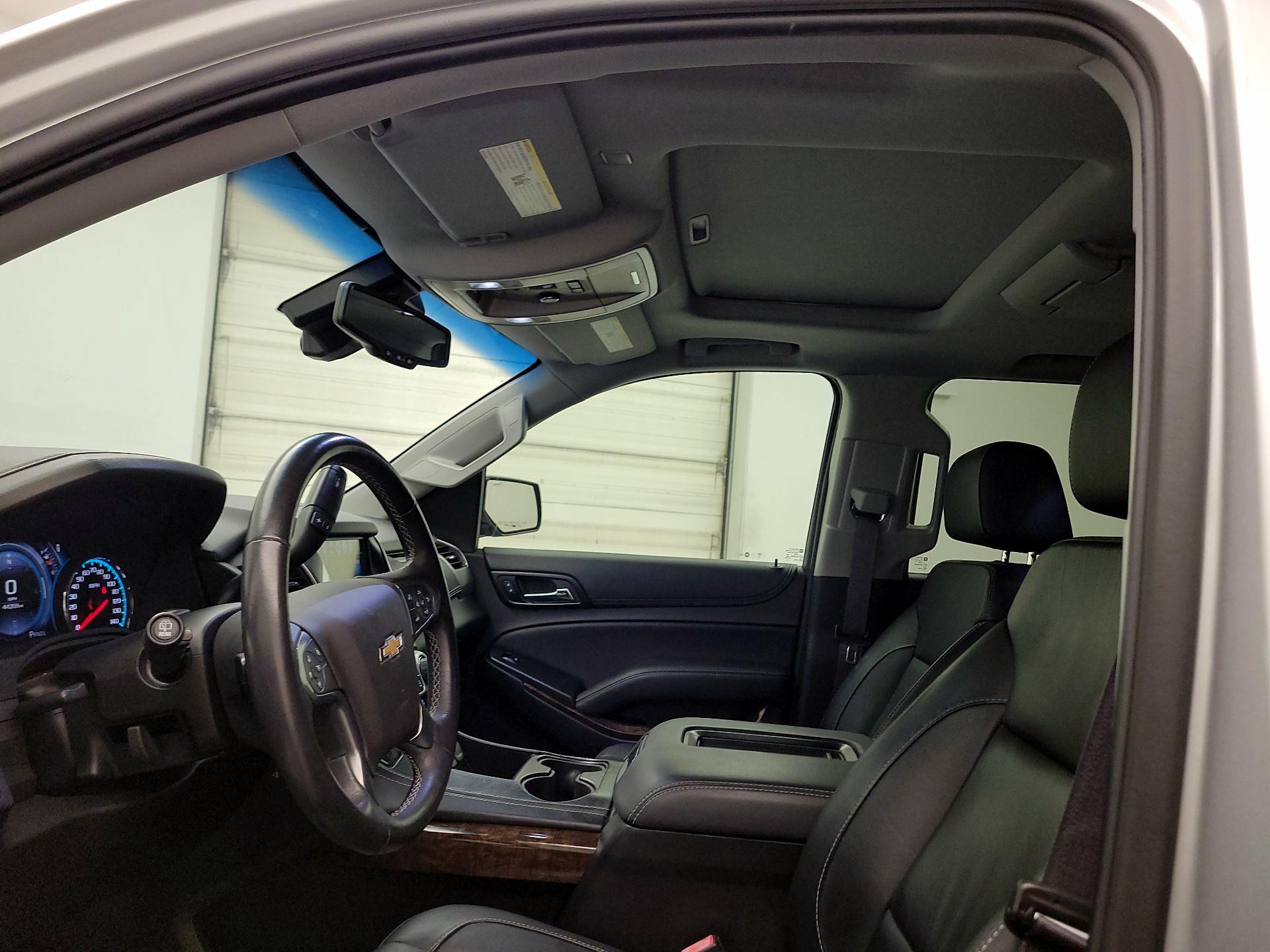 Thumbnail: 2017 Chevrolet Tahoe - 19