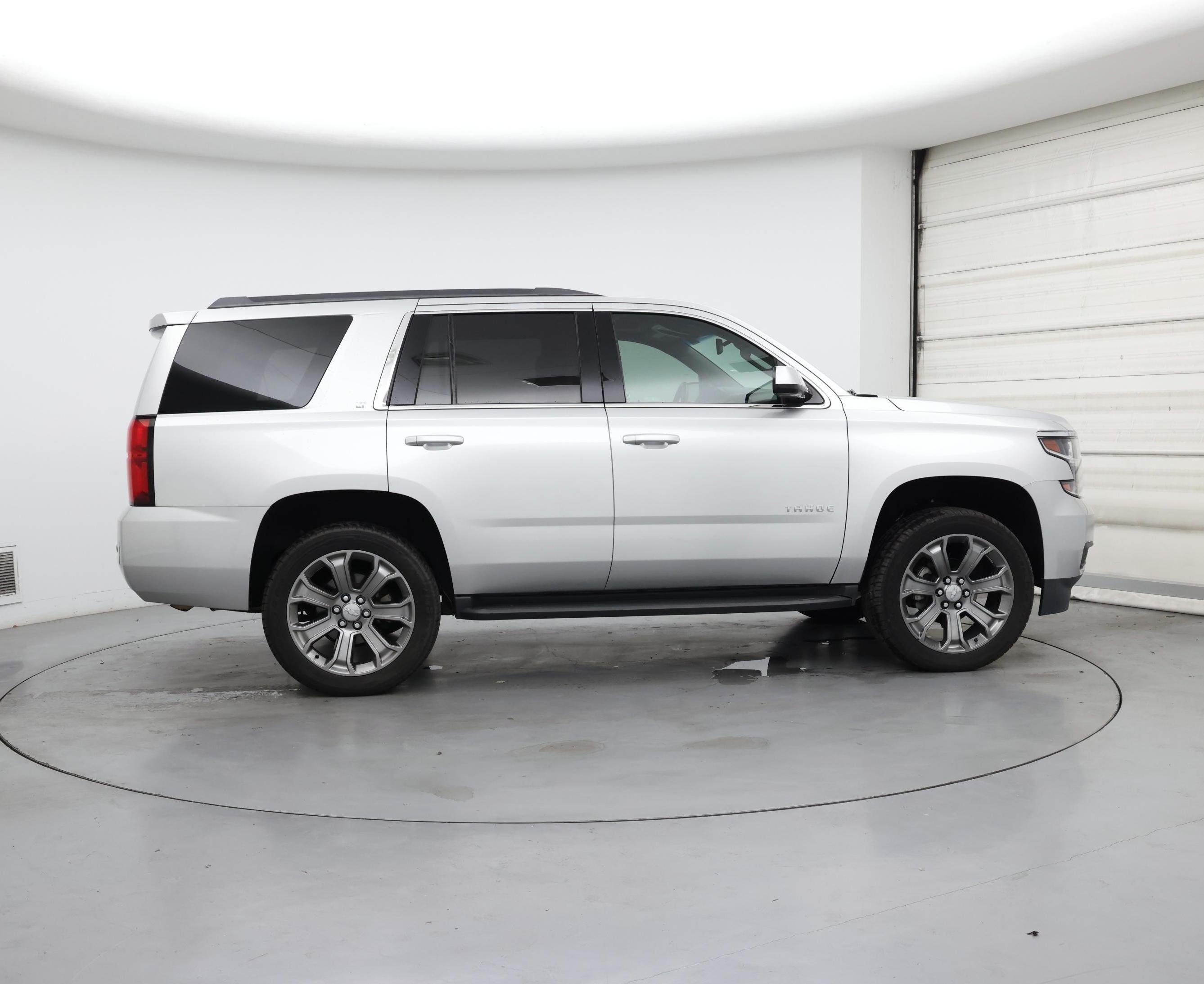 Thumbnail: 2017 Chevrolet Tahoe - 7