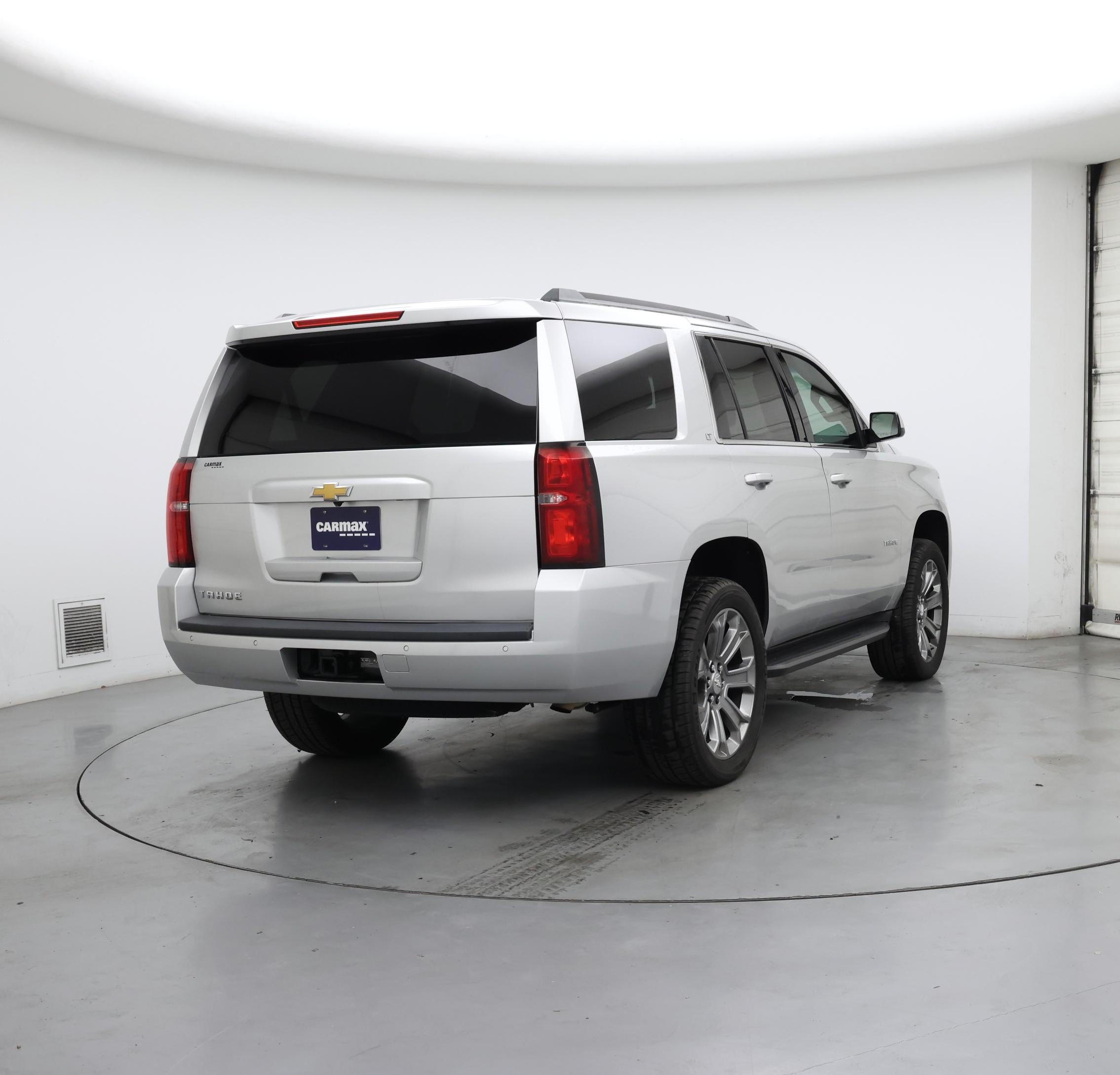 Thumbnail: 2017 Chevrolet Tahoe - 8