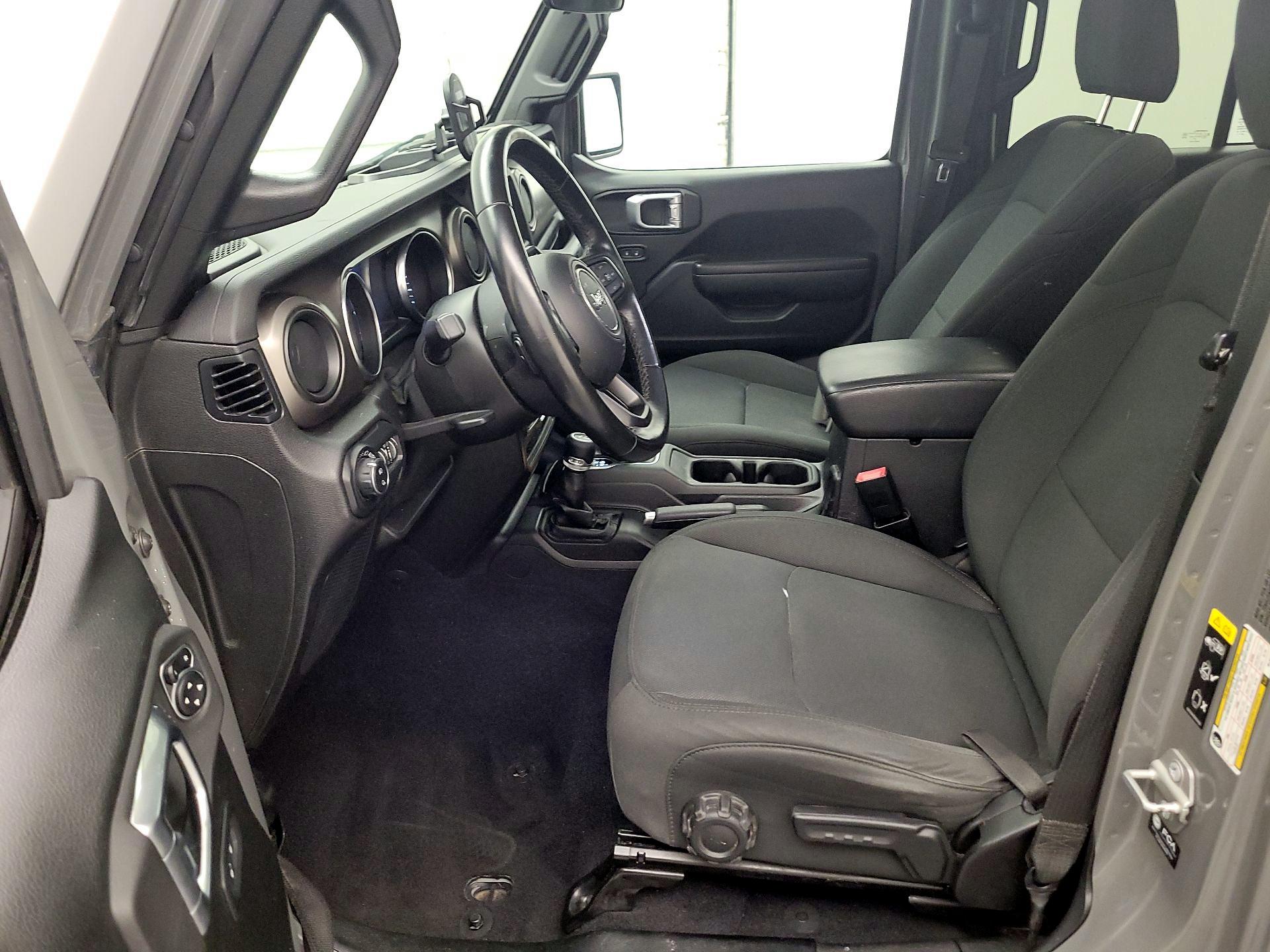 Thumbnail: 2021 Jeep Gladiator - 11