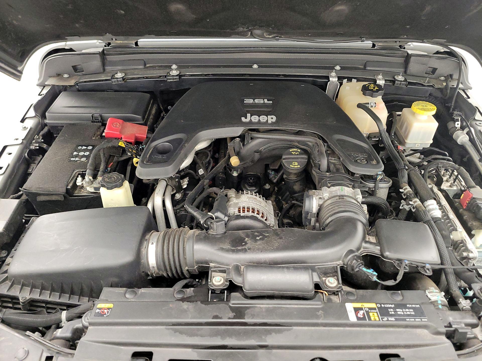 Thumbnail: 2021 Jeep Gladiator - 18