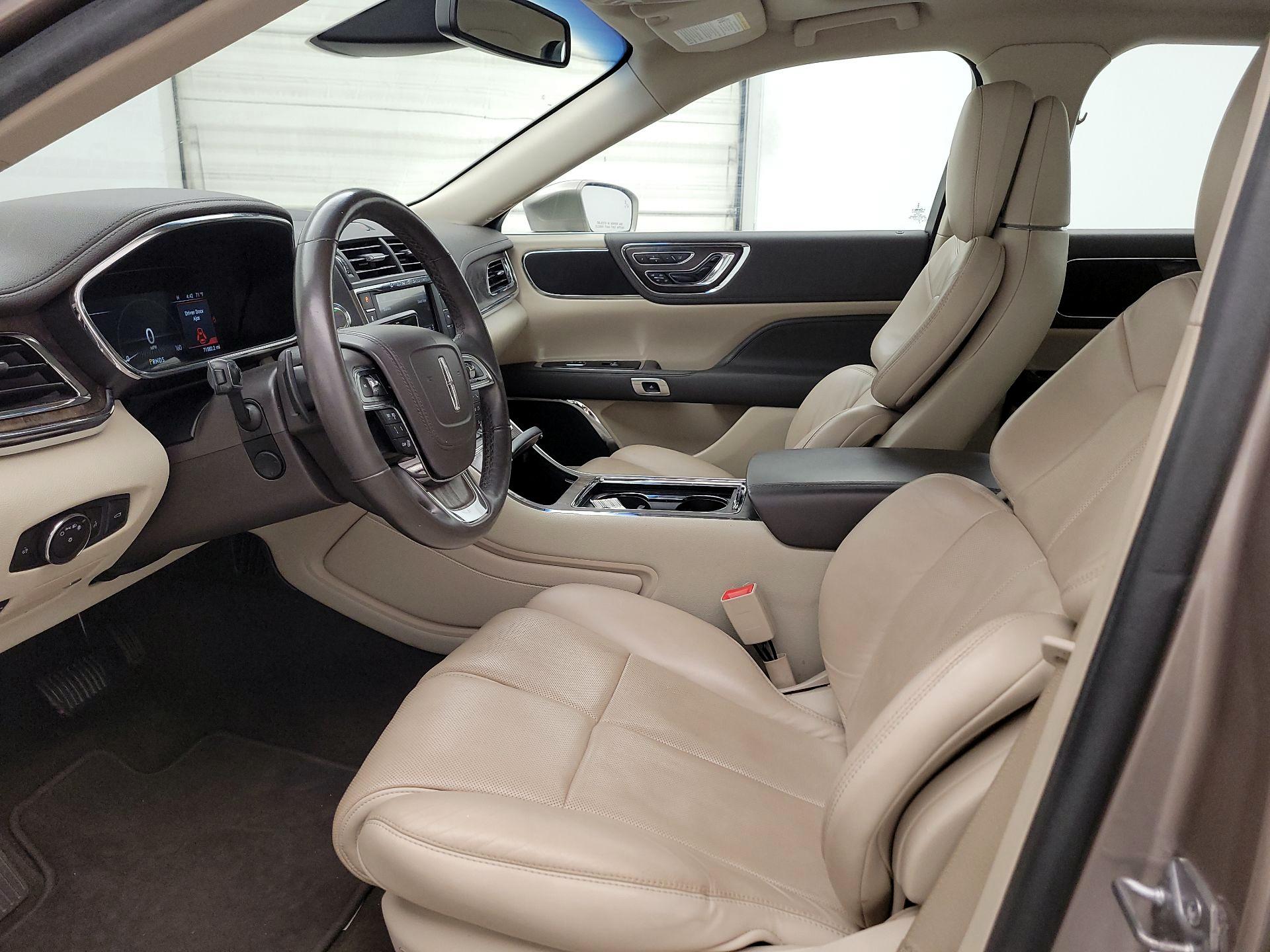 Thumbnail: 2019 Lincoln Continental - 11