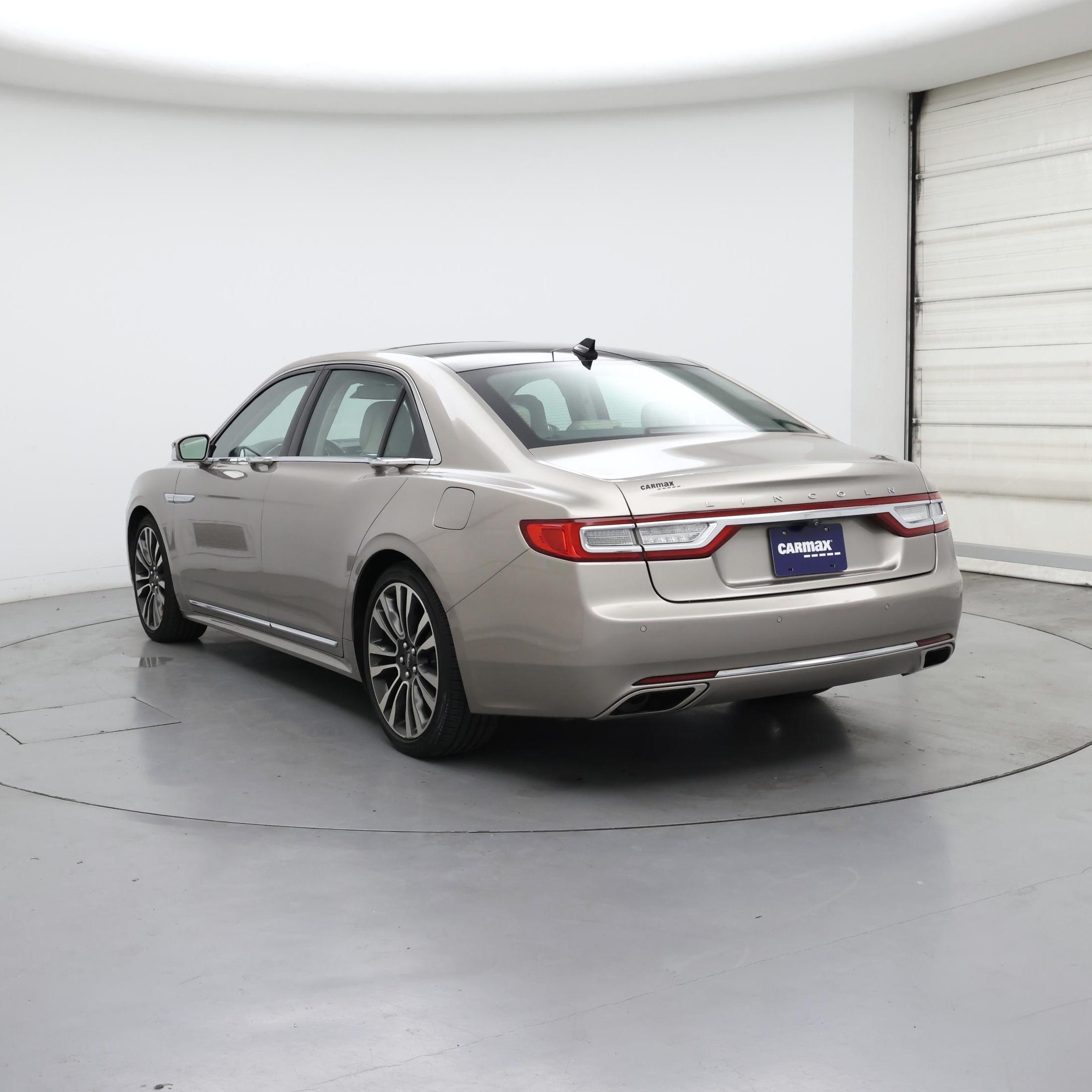 Thumbnail: 2019 Lincoln Continental - 2
