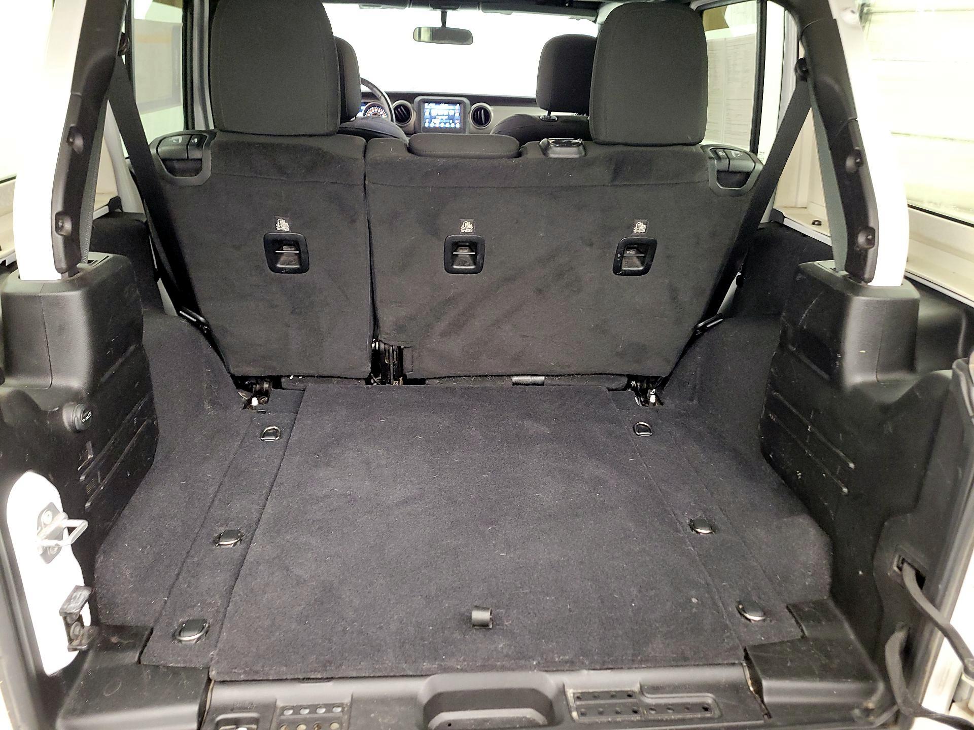 Thumbnail: 2019 Jeep Wrangler - 20