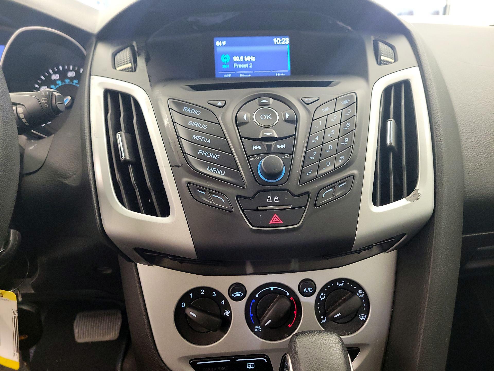 Thumbnail: 2014 Ford Focus - 13