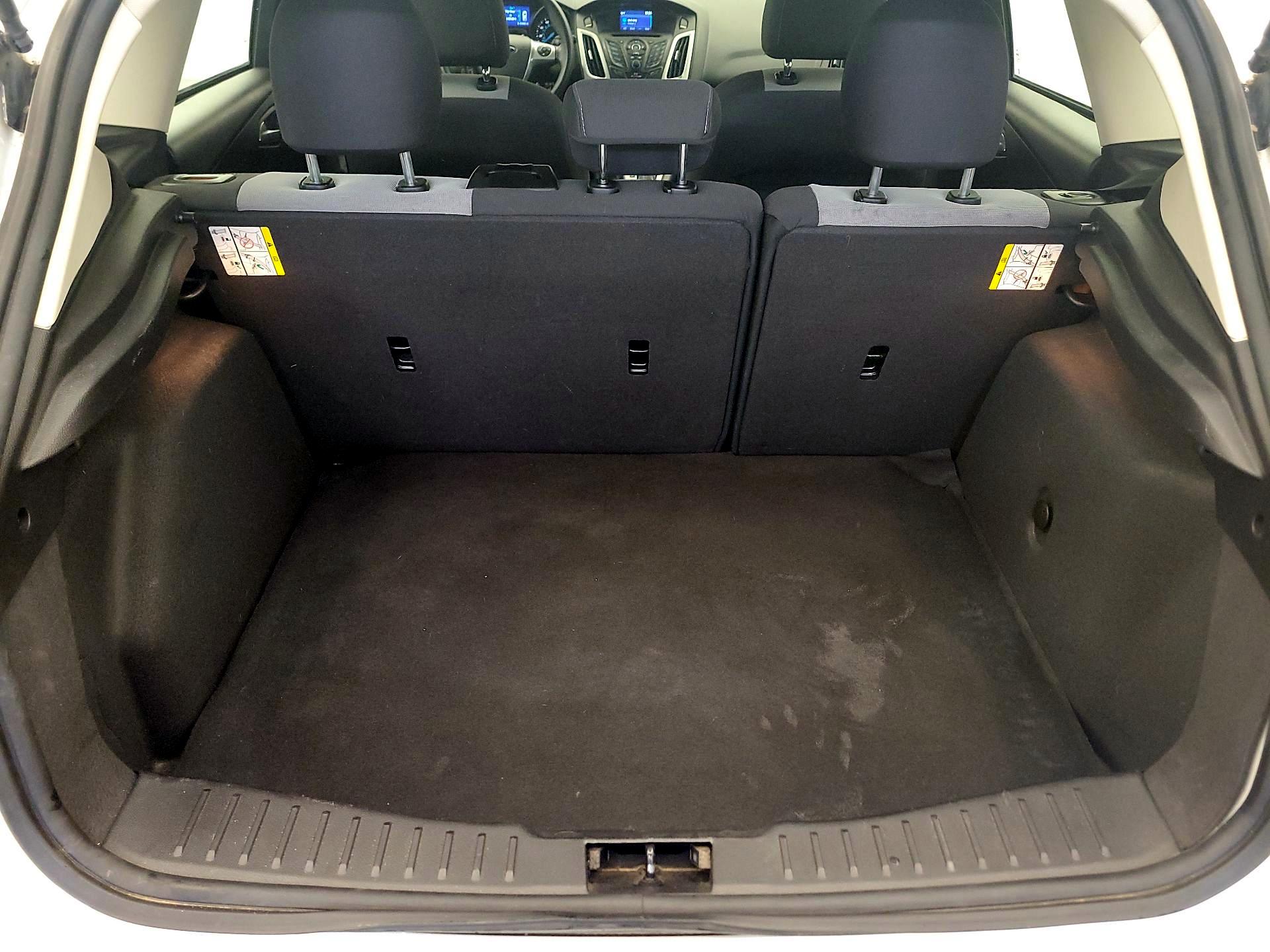 Thumbnail: 2014 Ford Focus - 16