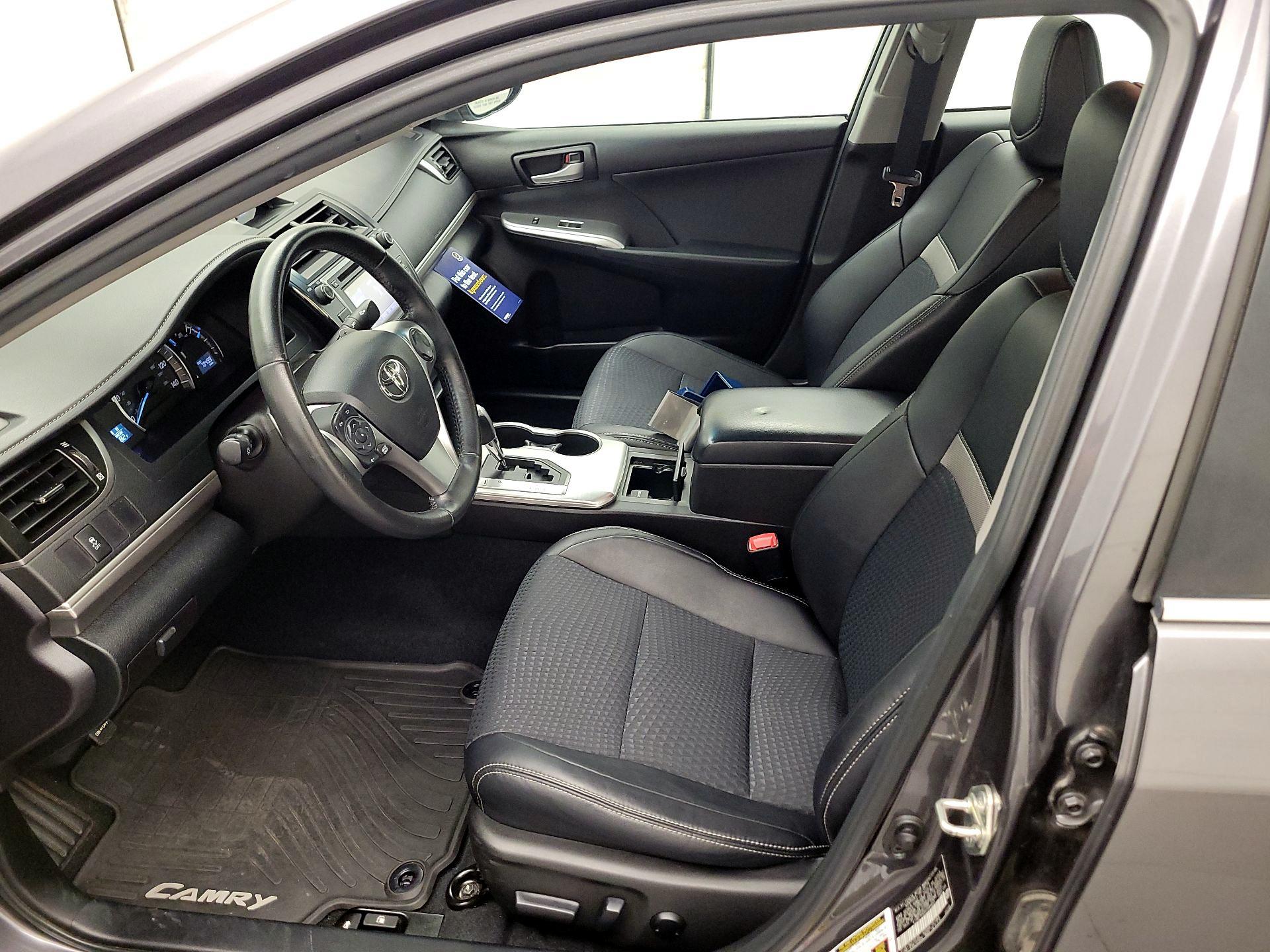 Thumbnail: 2014 Toyota Camry - 11