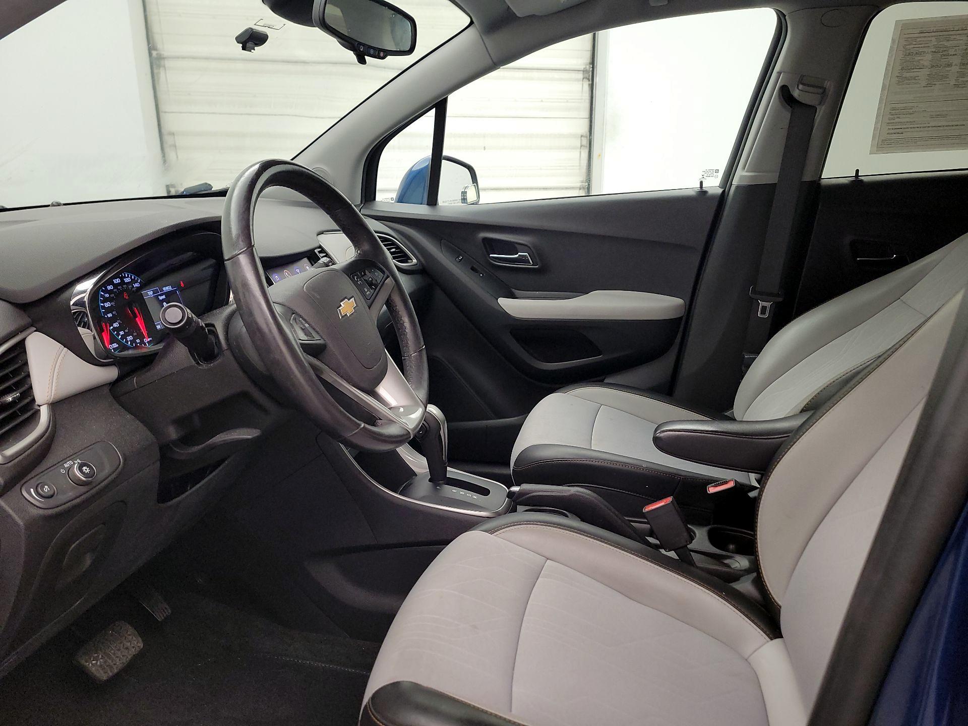 Thumbnail: 2020 Chevrolet Trax - 11