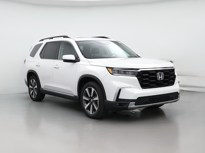 White 2025 Honda Pilot Touring