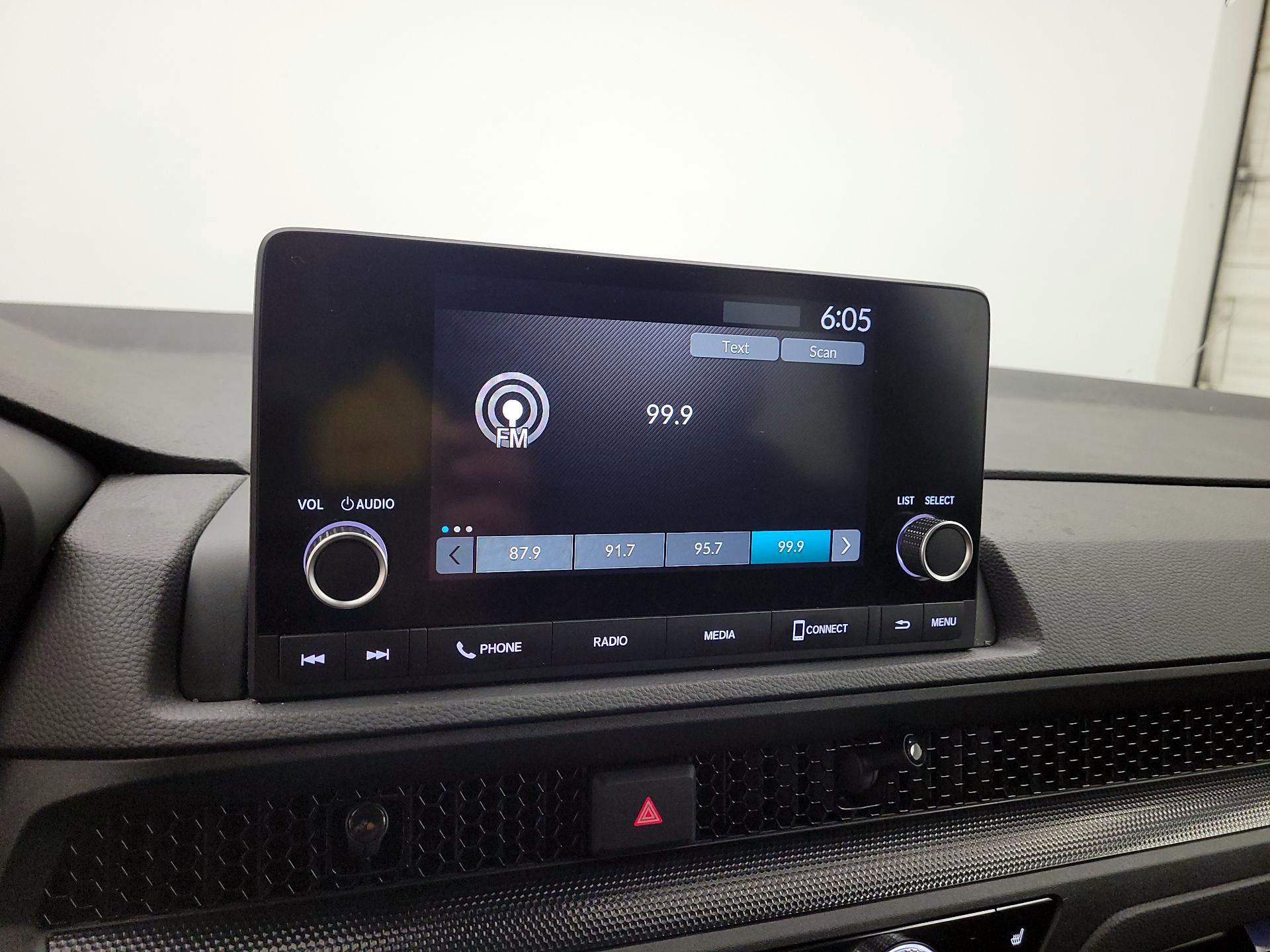 Thumbnail: 2023 Honda CR-V - 13