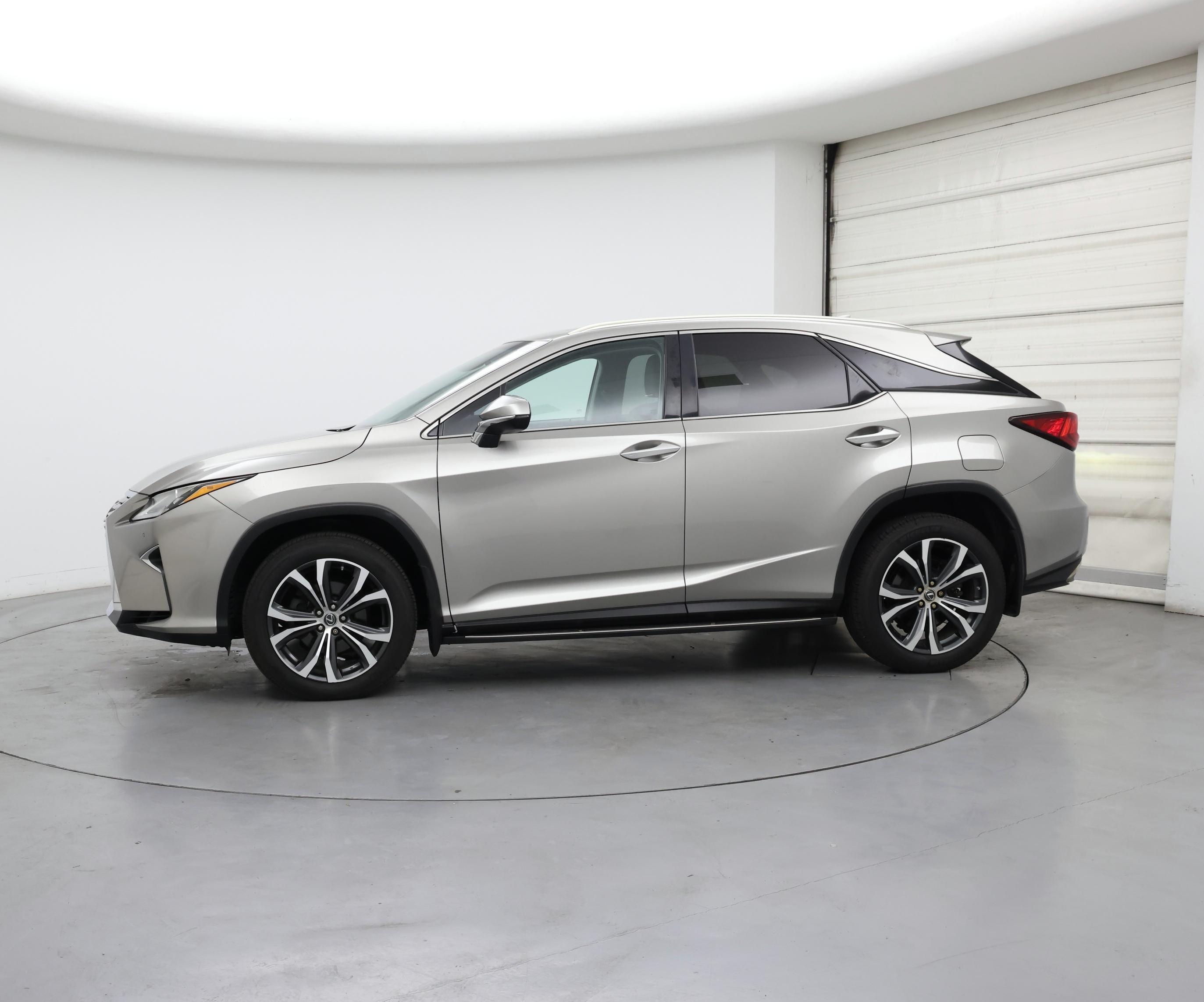 Thumbnail: 2018 Lexus RX - 3