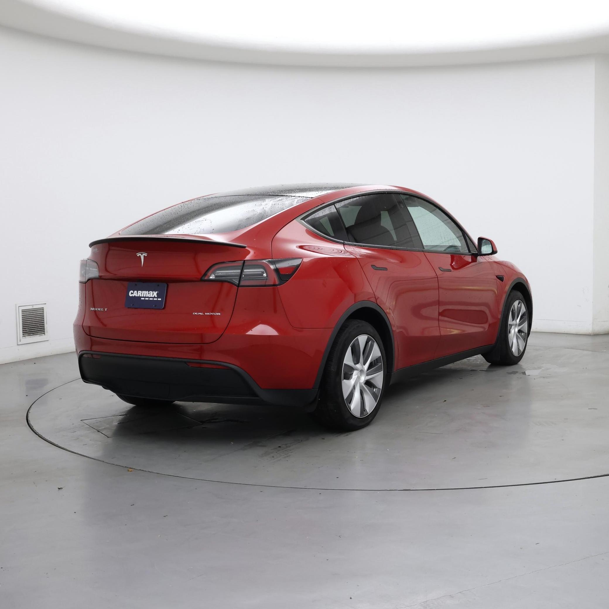 Thumbnail: 2023 Tesla Model Y - 8