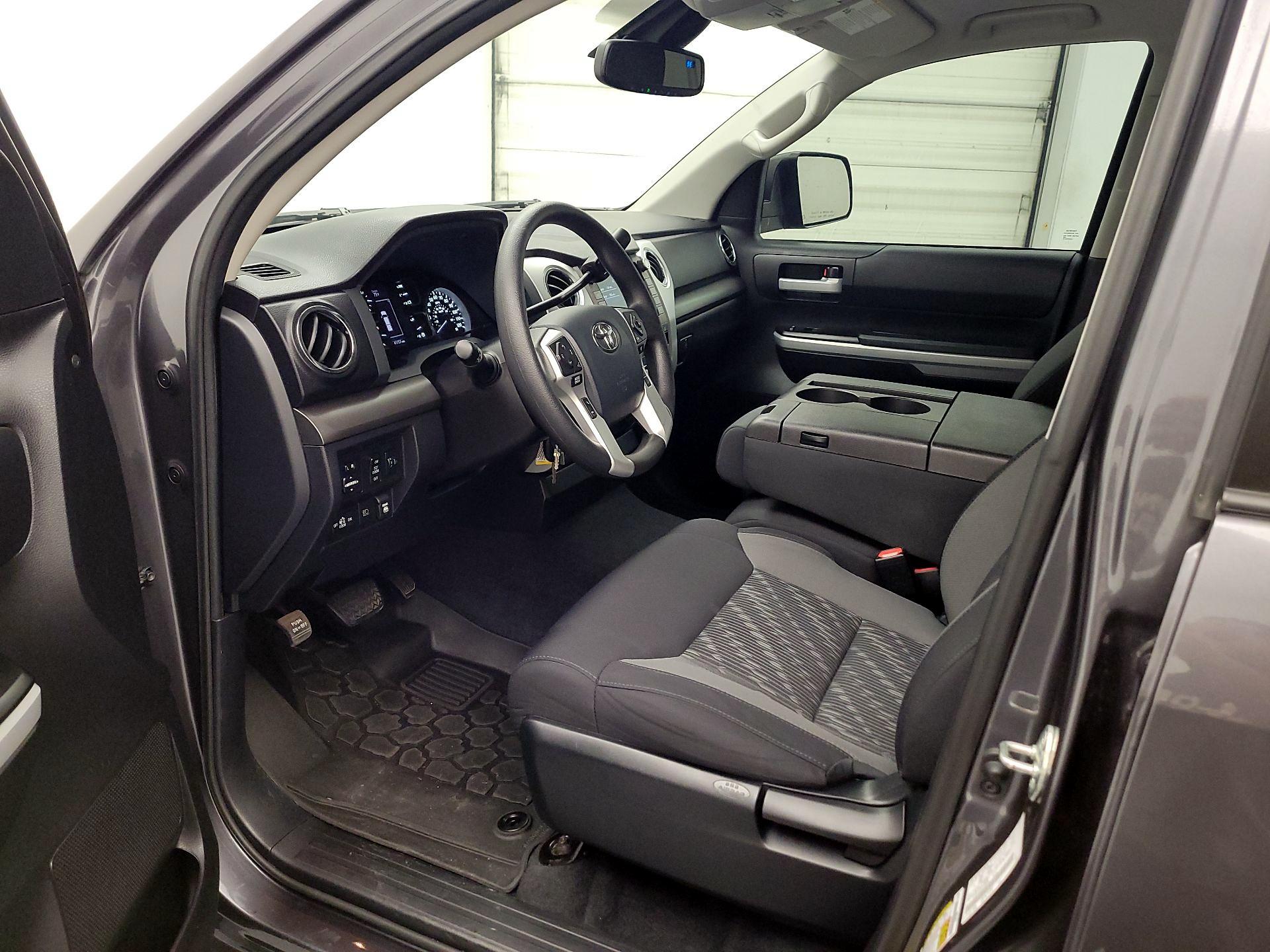 Thumbnail: 2020 Toyota Tundra - 11