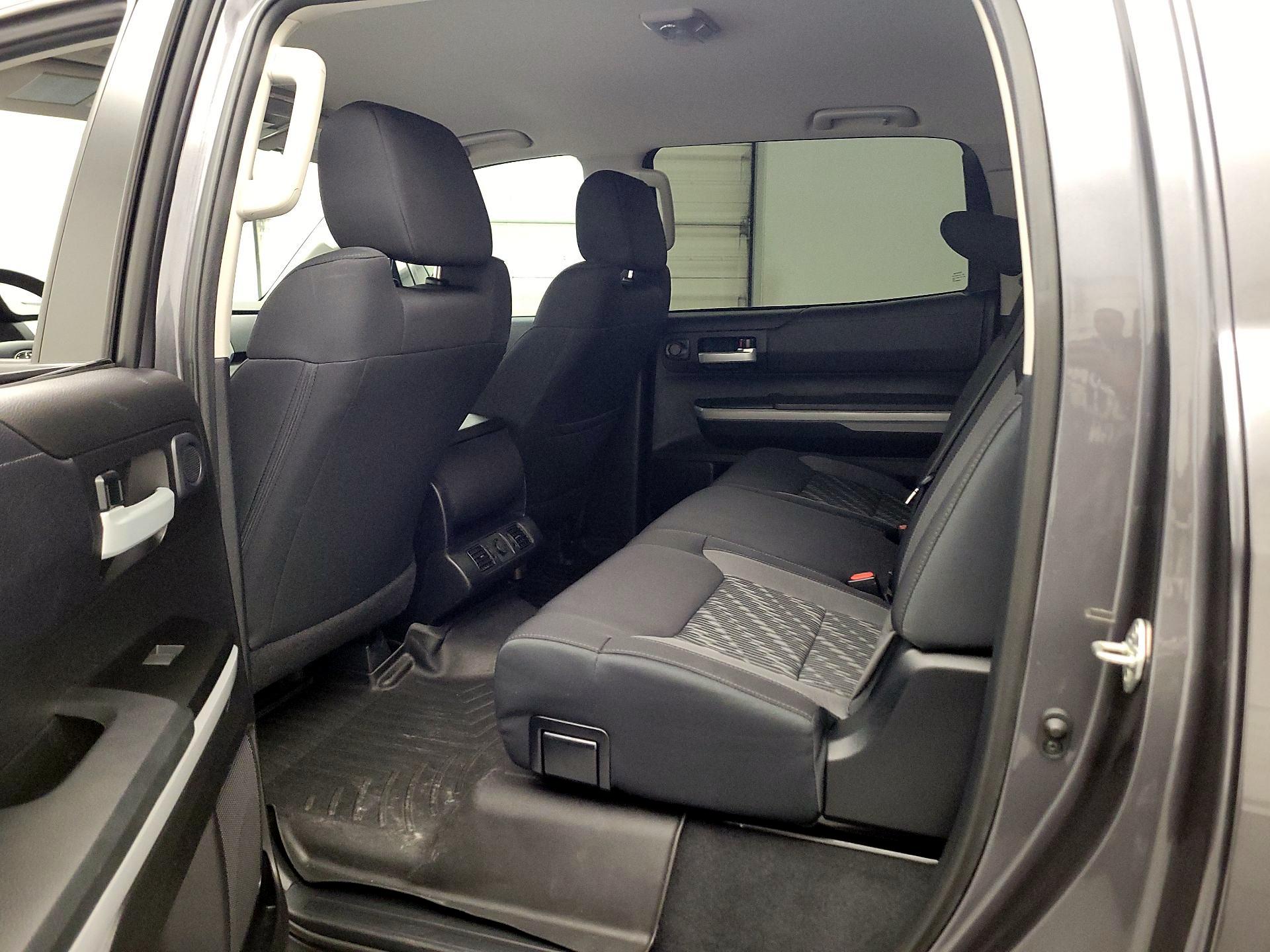 Thumbnail: 2020 Toyota Tundra - 18