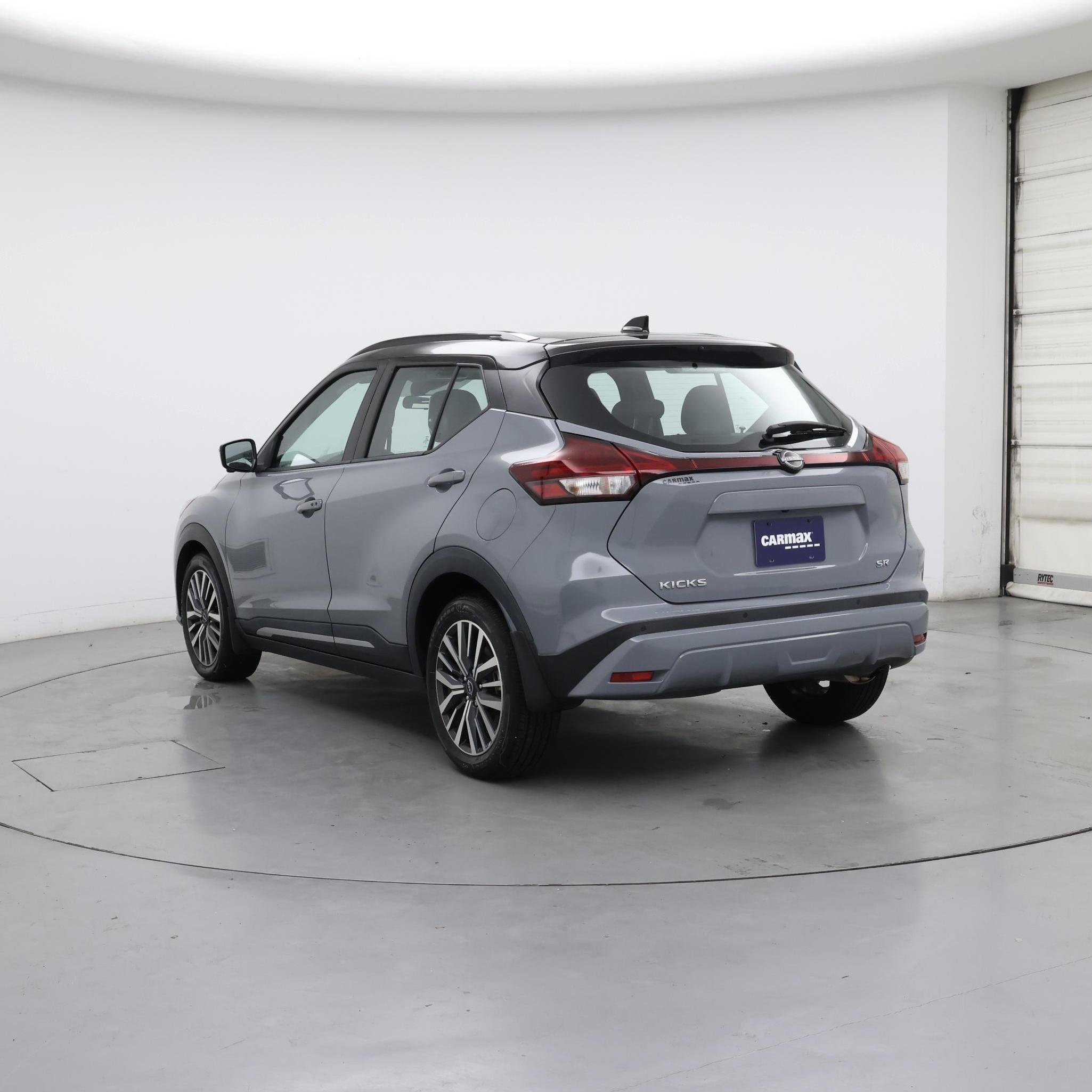 Thumbnail: 2023 Nissan Kicks - 2