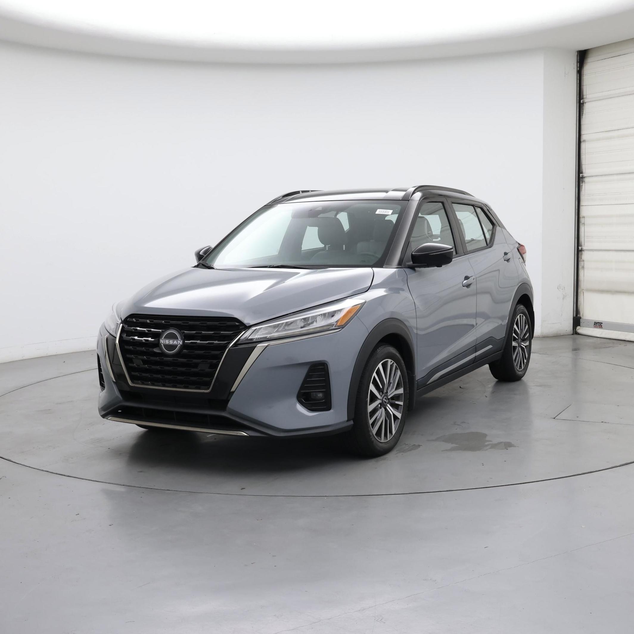 Thumbnail: 2023 Nissan Kicks - 4