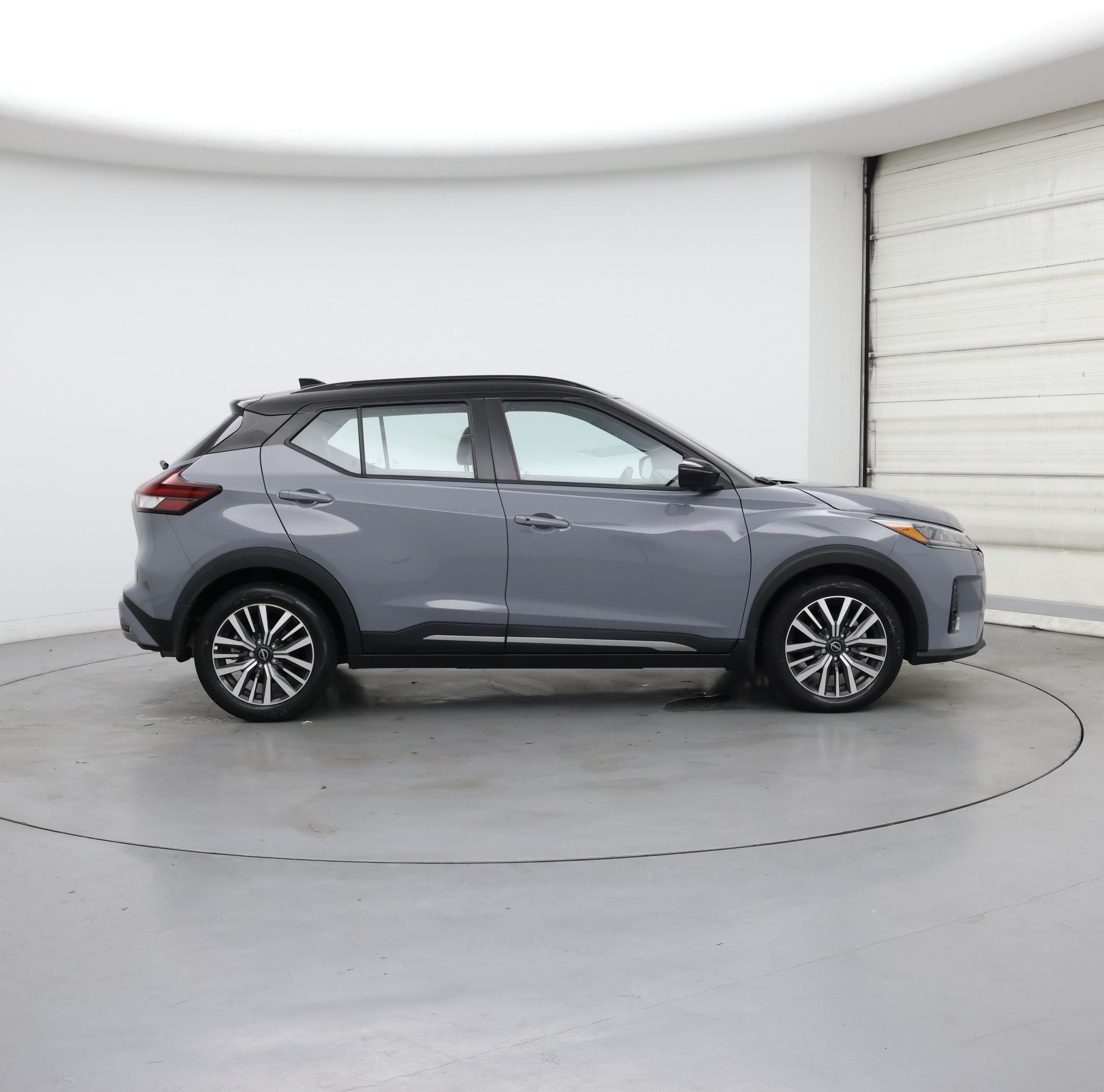 Thumbnail: 2023 Nissan Kicks - 7