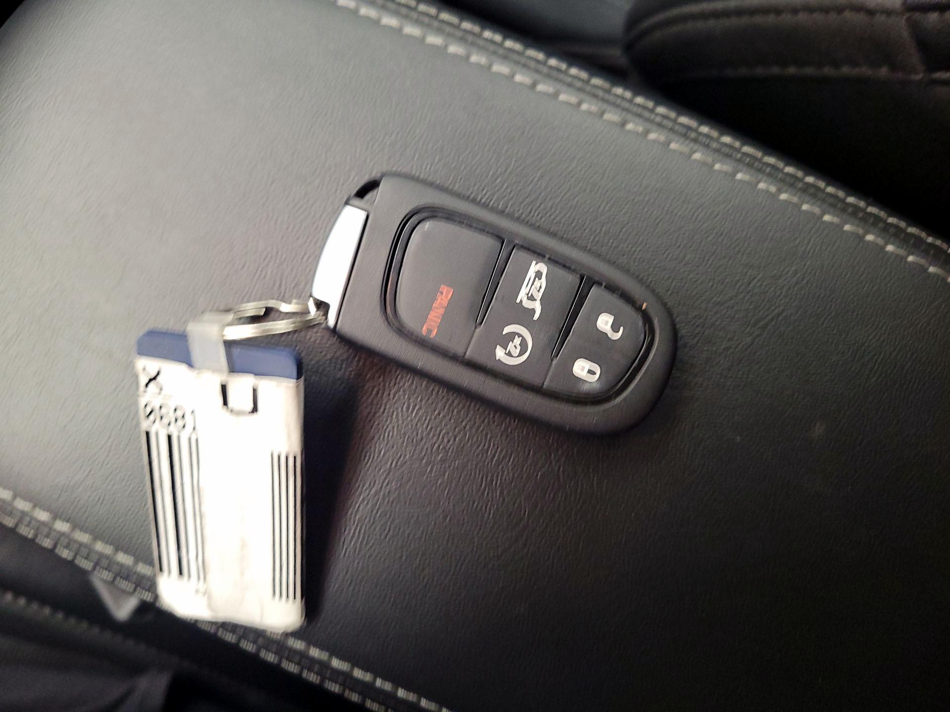 Thumbnail: 2023 Jeep Cherokee - 18