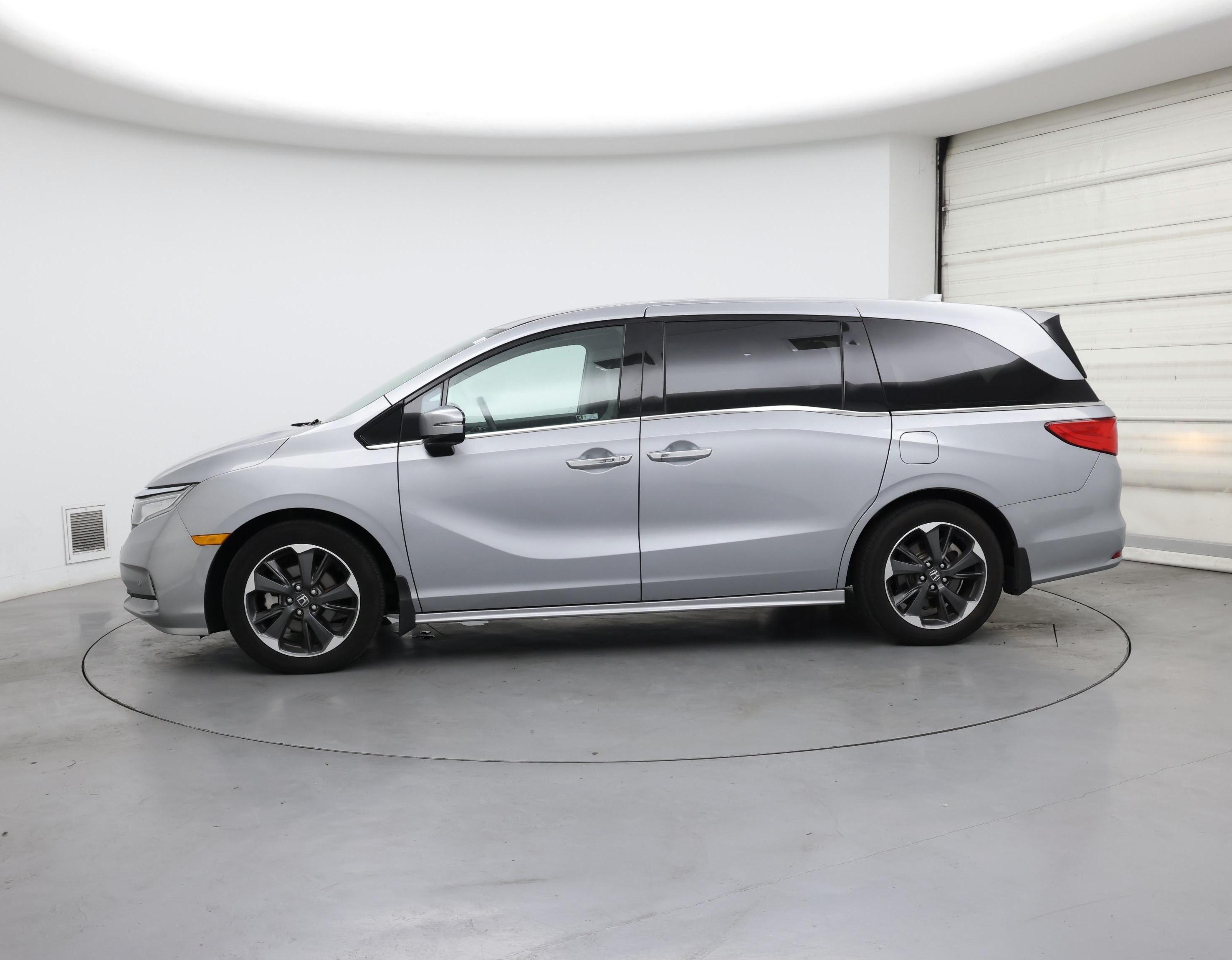 Thumbnail: 2024 Honda Odyssey - 3