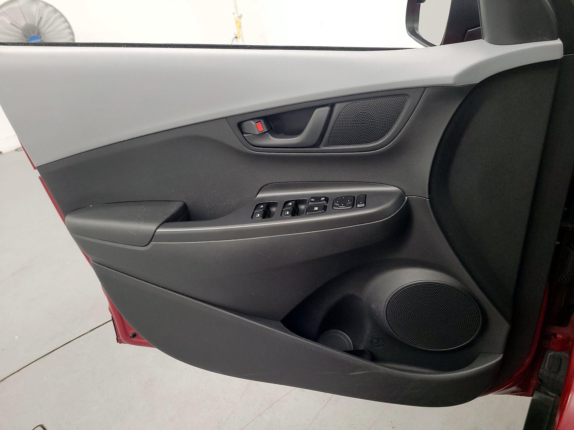 Thumbnail: 2019 Hyundai Kona - 12