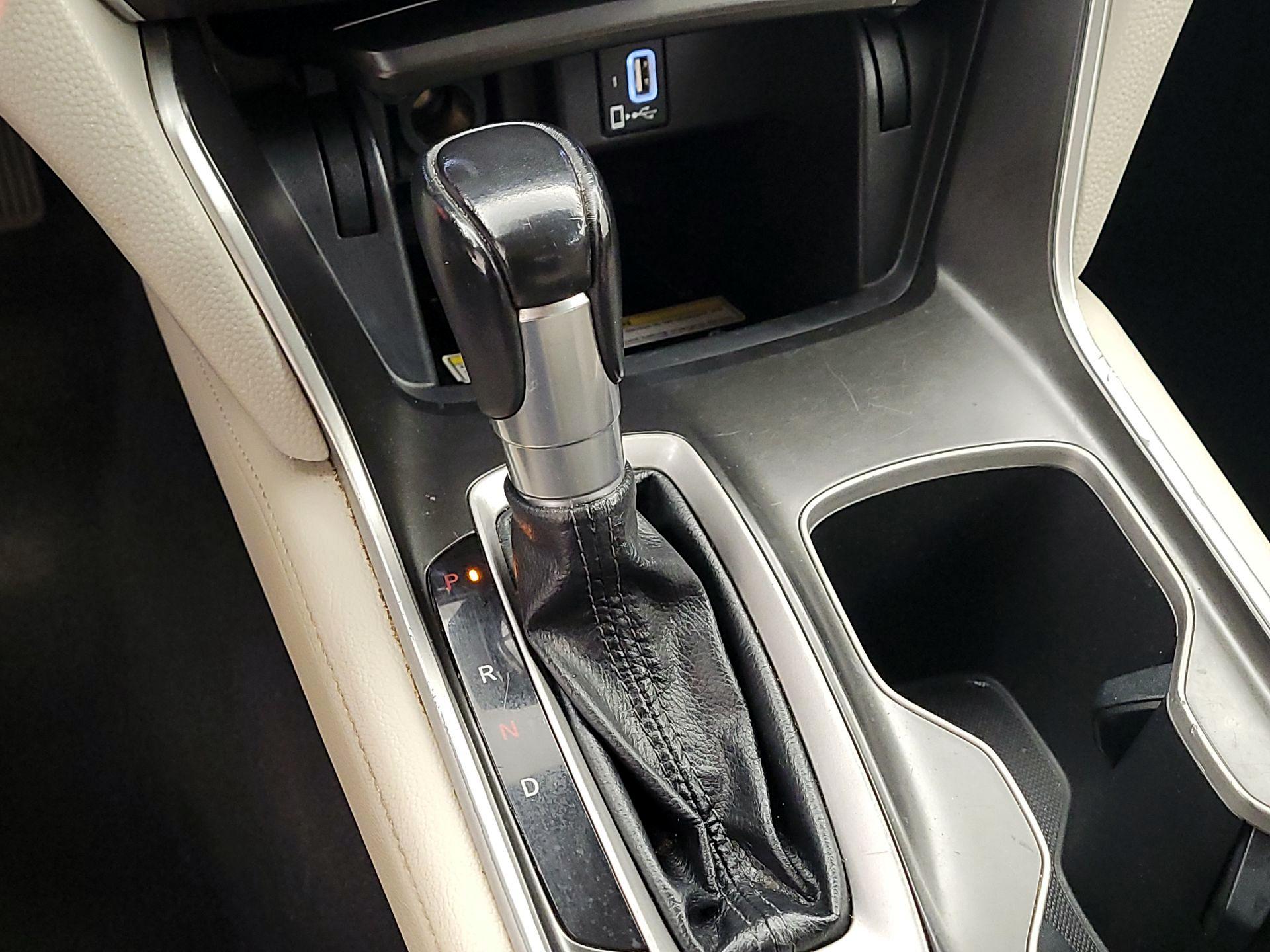 Thumbnail: 2018 Honda Accord - 17