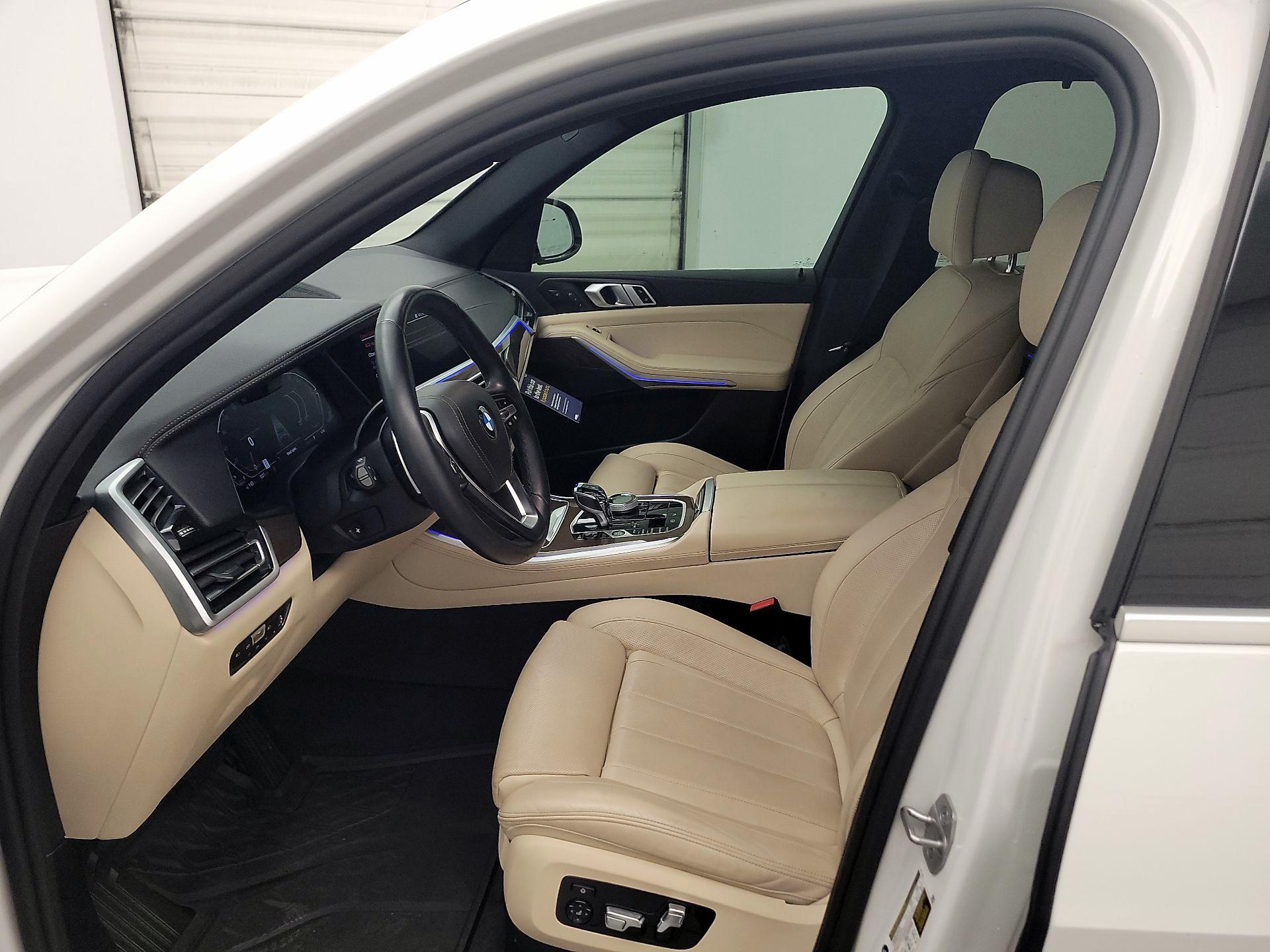 Thumbnail: 2021 BMW X5 - 11
