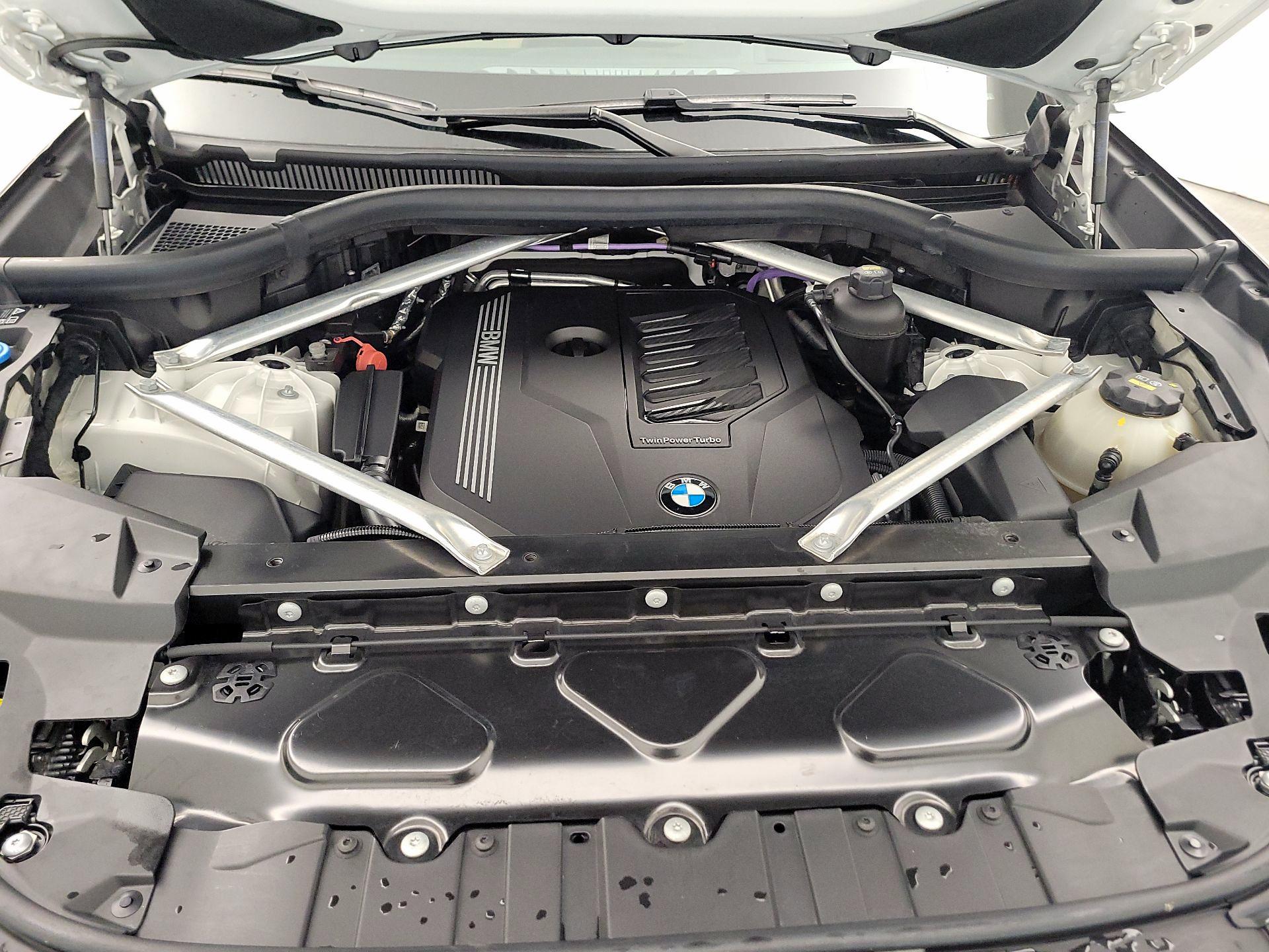 Thumbnail: 2021 BMW X5 - 17