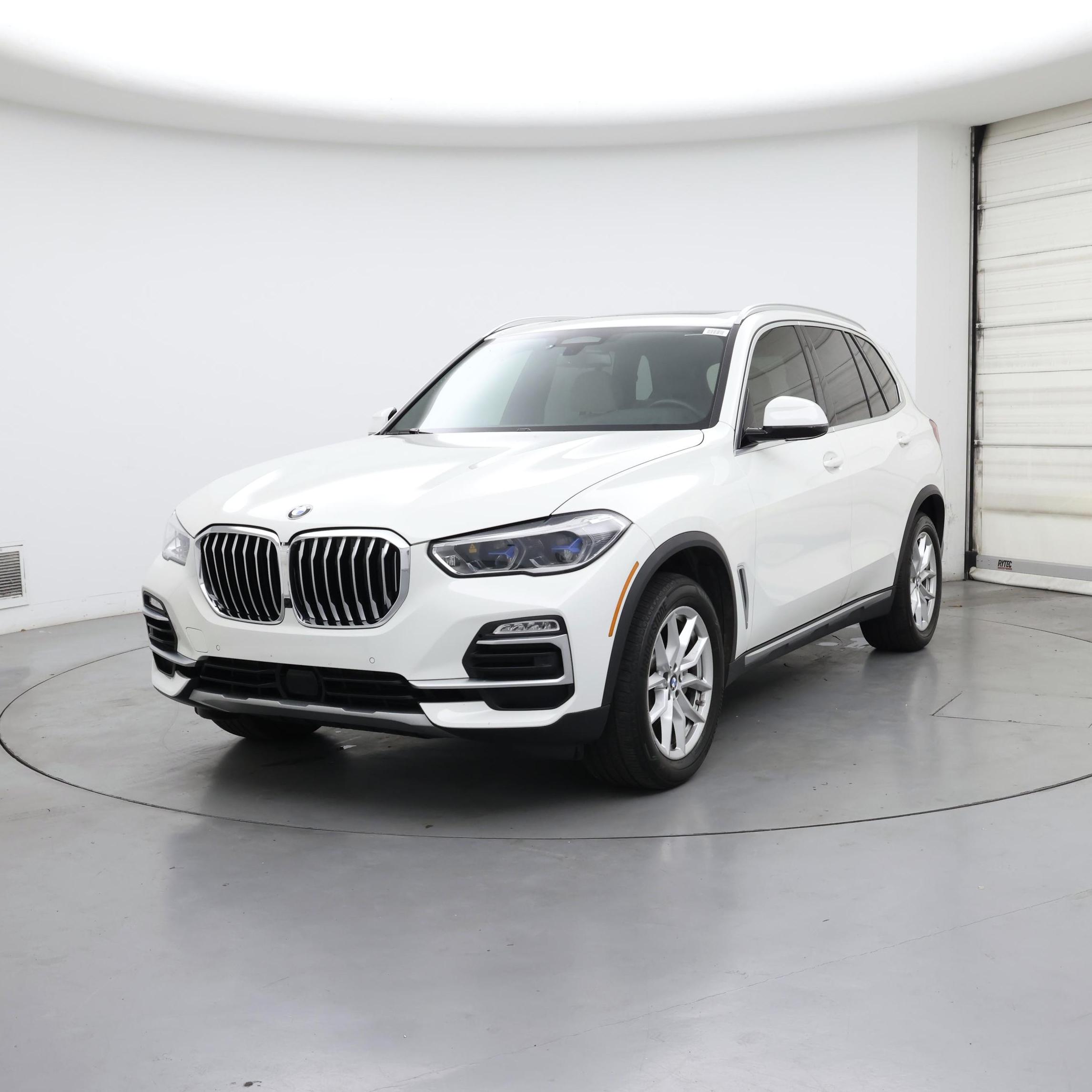 Thumbnail: 2021 BMW X5 - 4
