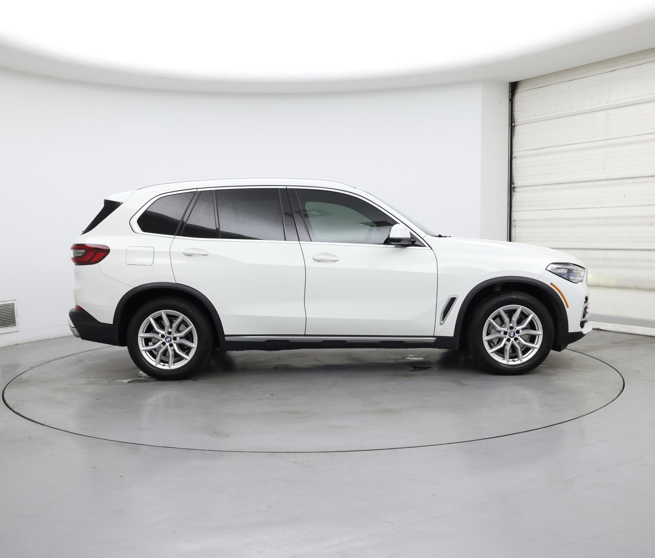 Thumbnail: 2021 BMW X5 - 7