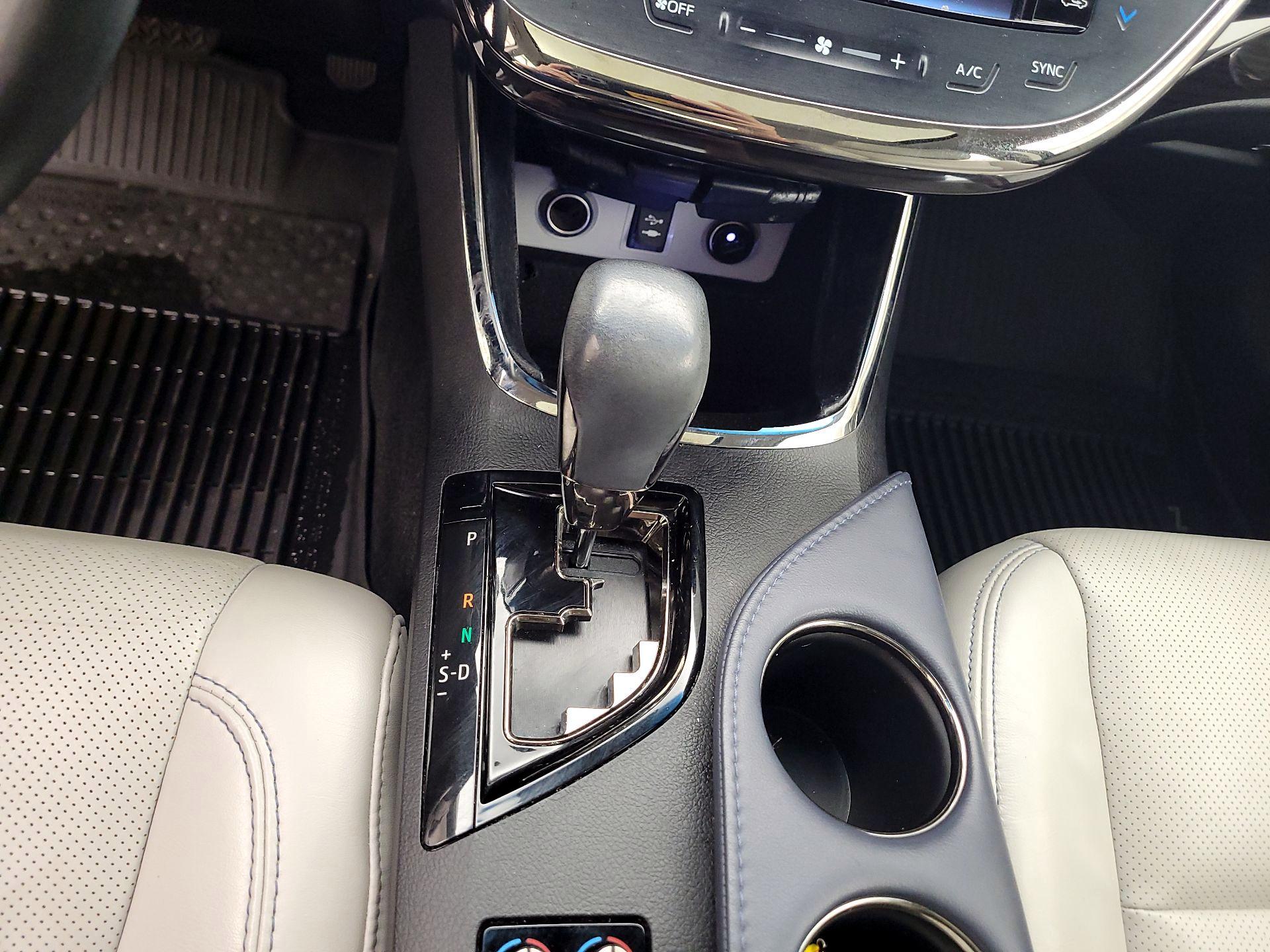 Thumbnail: 2014 Toyota Avalon - 18