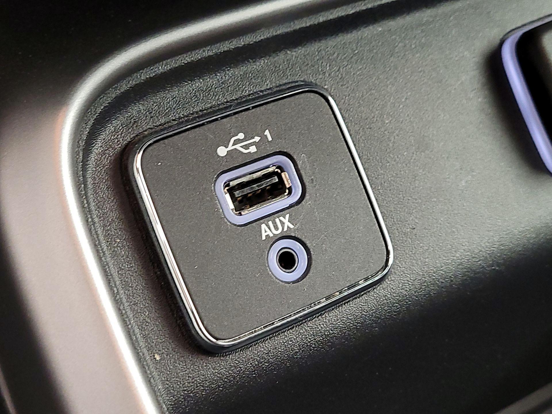 Thumbnail: 2021 Jeep Compass - 18