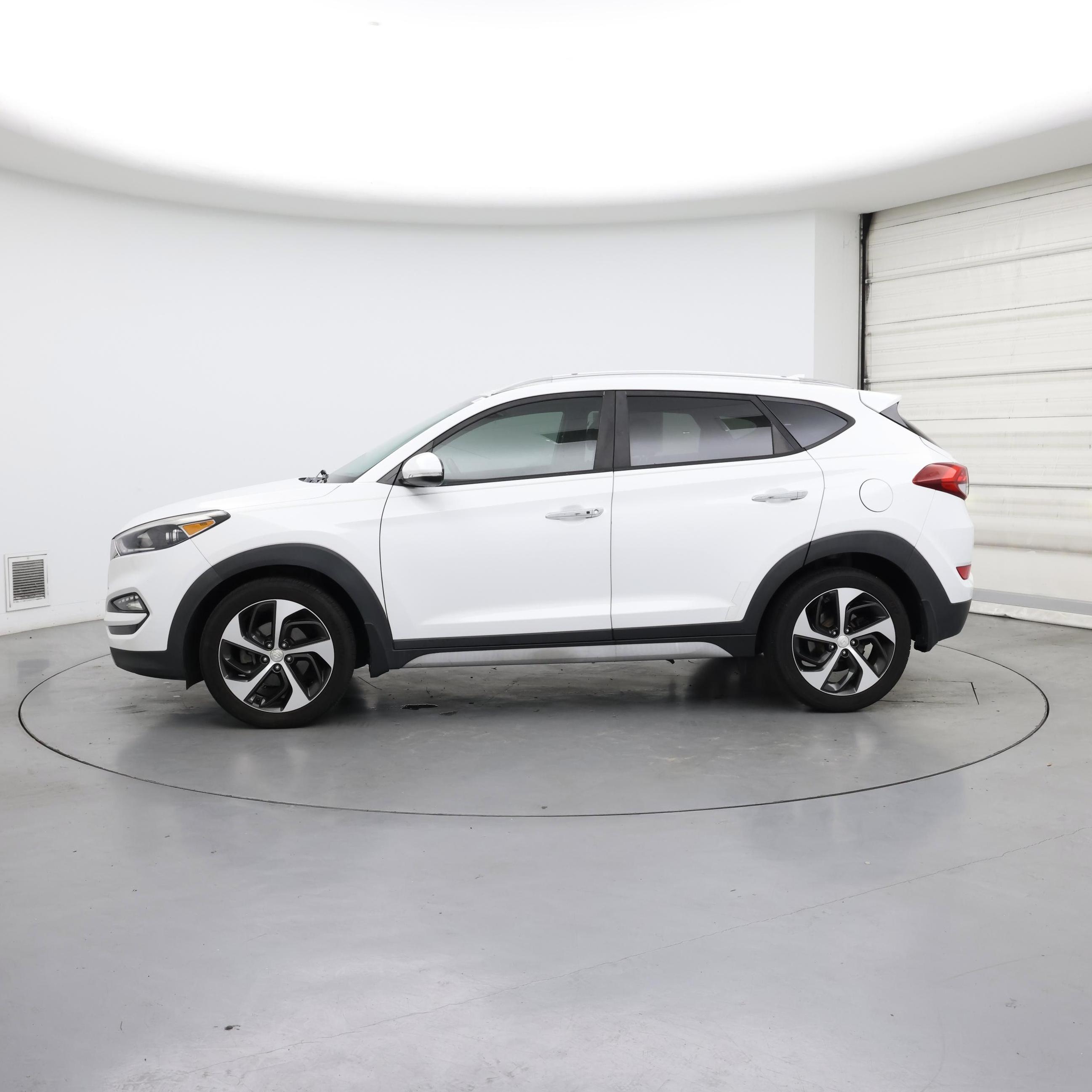 Thumbnail: 2018 Hyundai Tucson - 3