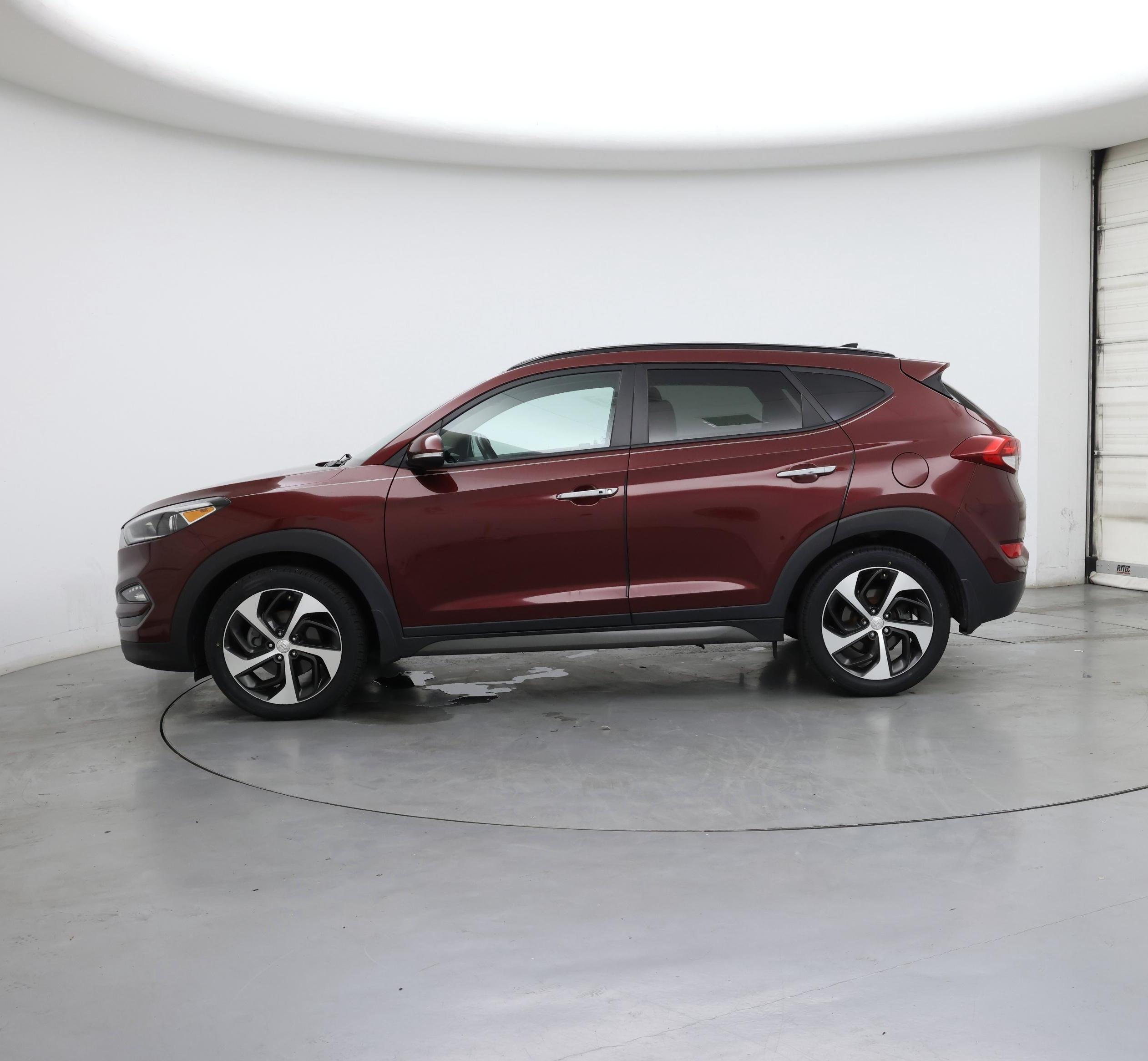 Thumbnail: 2016 Hyundai Tucson - 3