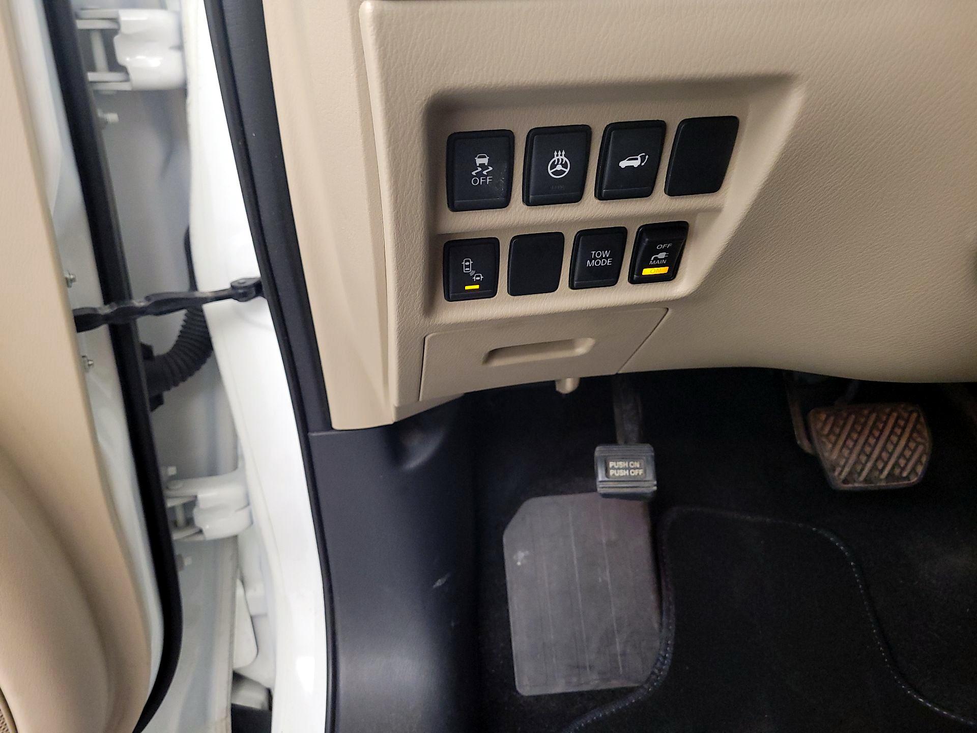 Thumbnail: 2018 Nissan Pathfinder - 13