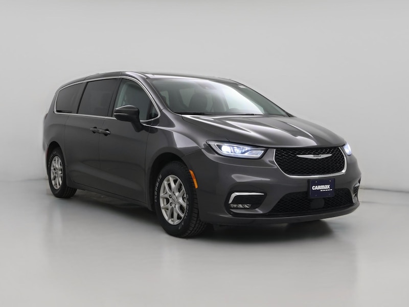 2023 Chrysler Pacifica Touring L -
                  El Paso, TX