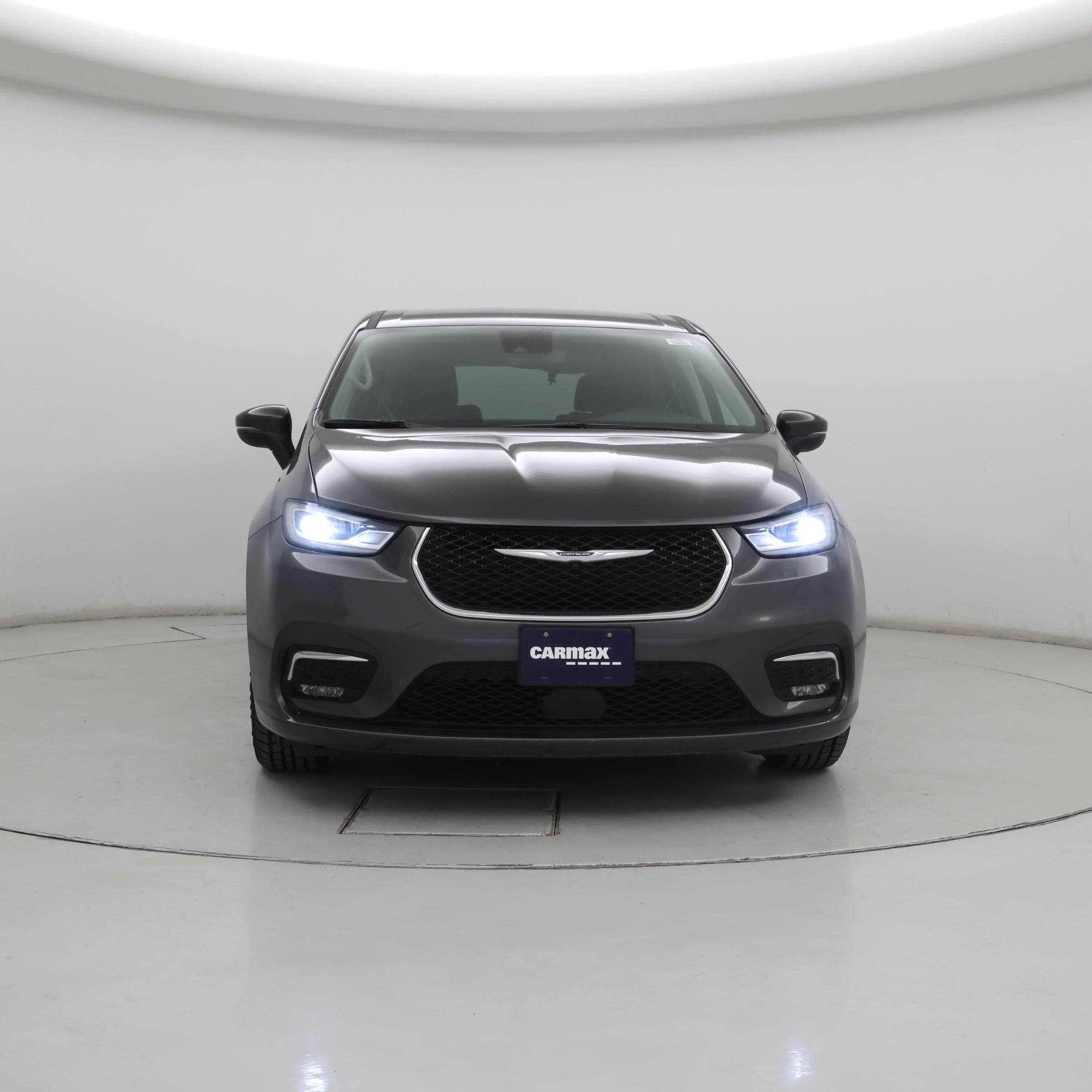 Thumbnail: 2023 Chrysler Pacifica - 5