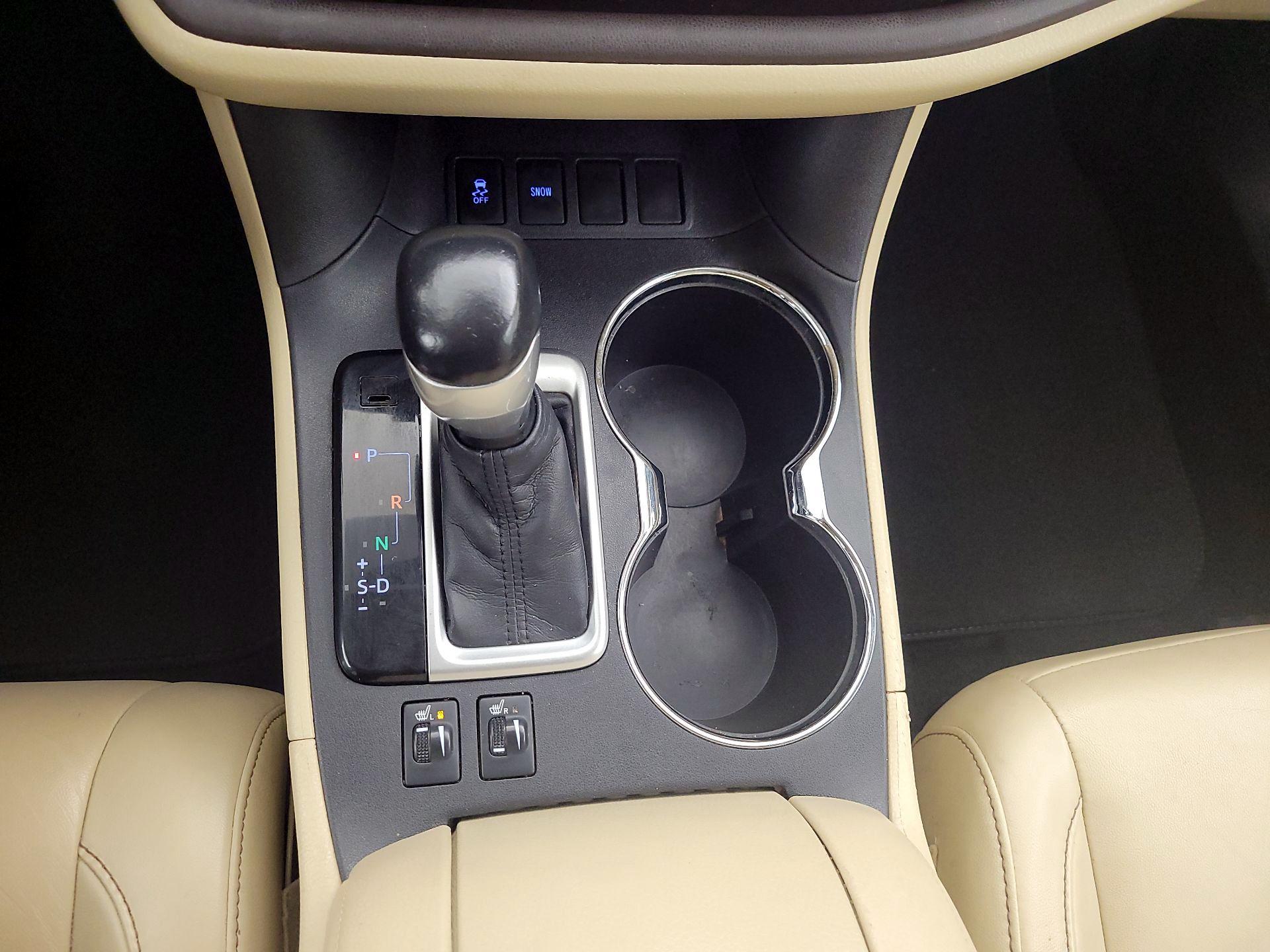 Thumbnail: 2014 Toyota Highlander - 17