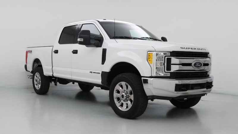 2017 Ford F-250 XLT Hero Image